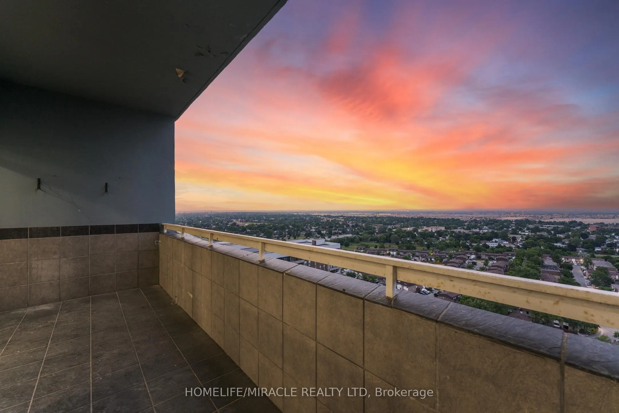 18 Knightsbridge Road, #2605