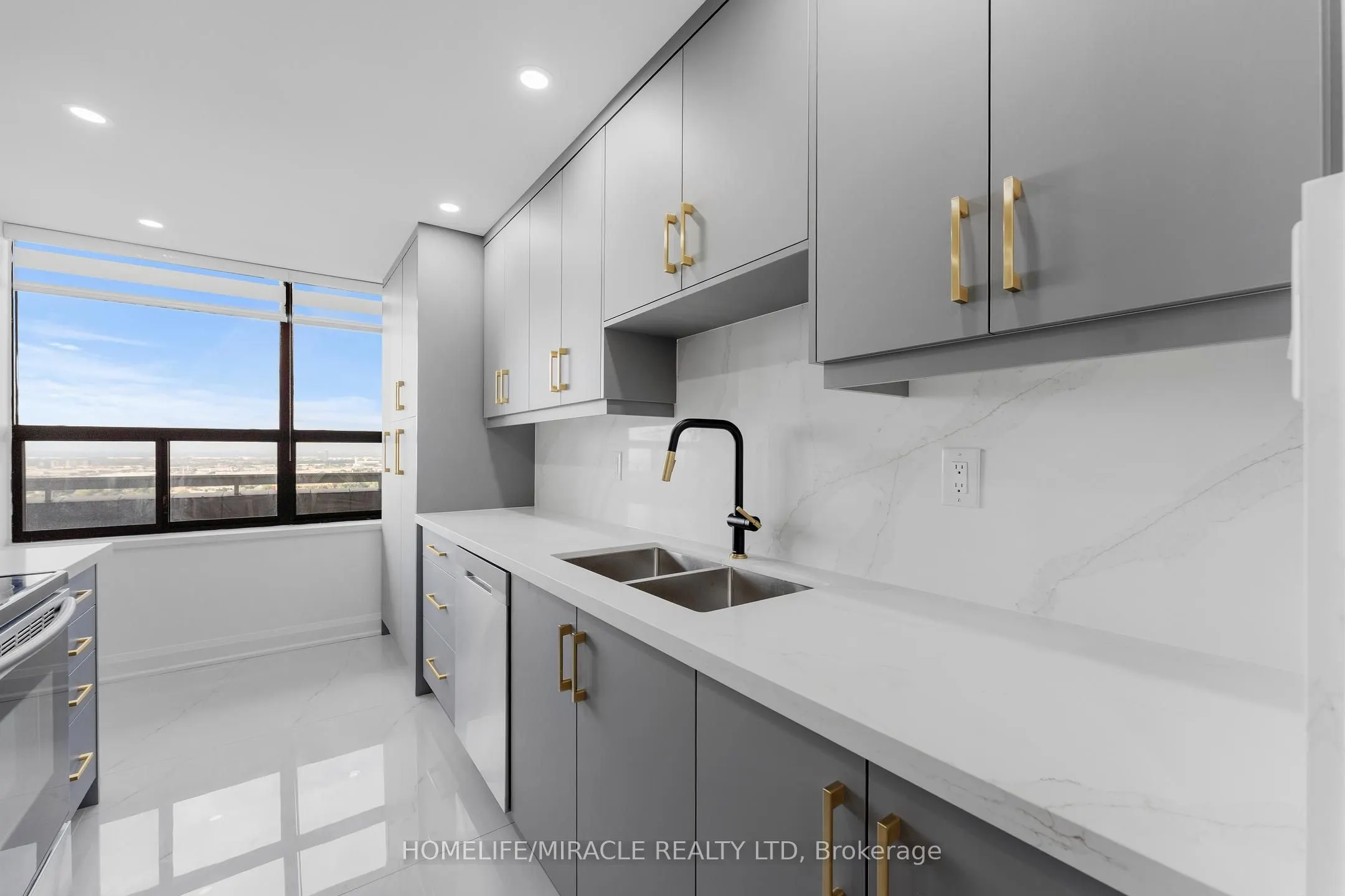 18 Knightsbridge Road, #2605
