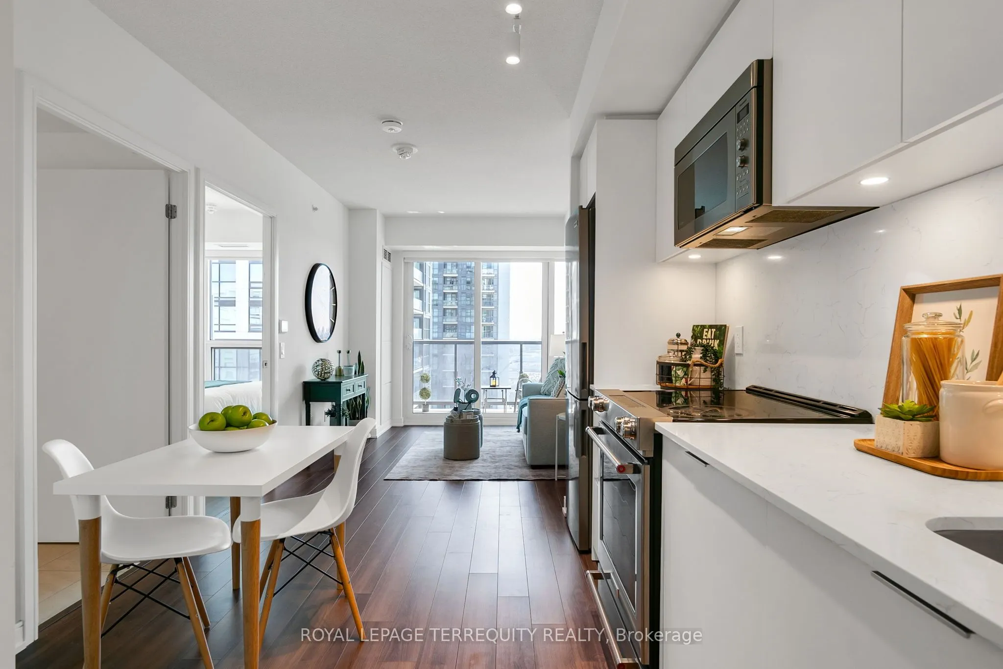 30 Samuel Wood Way, #1911