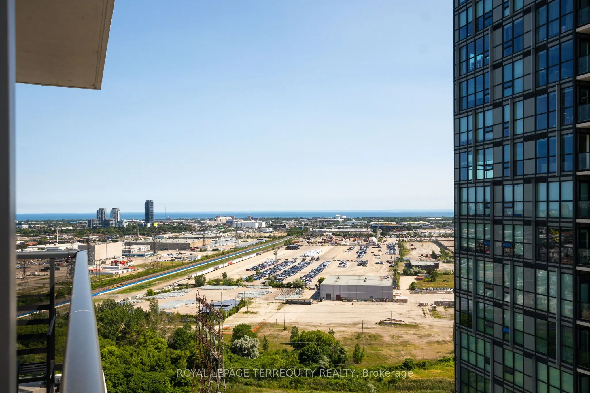 30 Samuel Wood Way, #1911