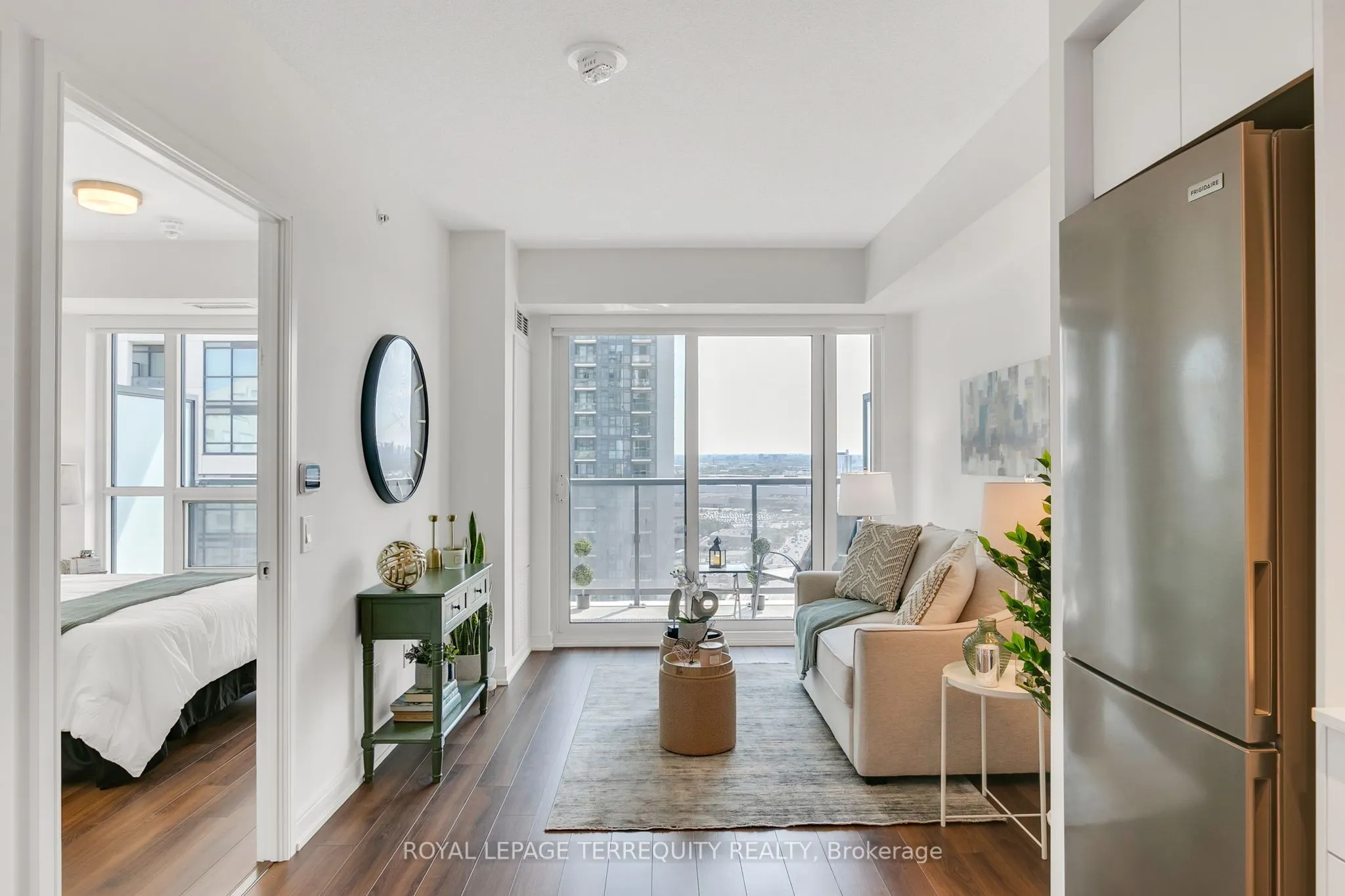30 Samuel Wood Way, #1911