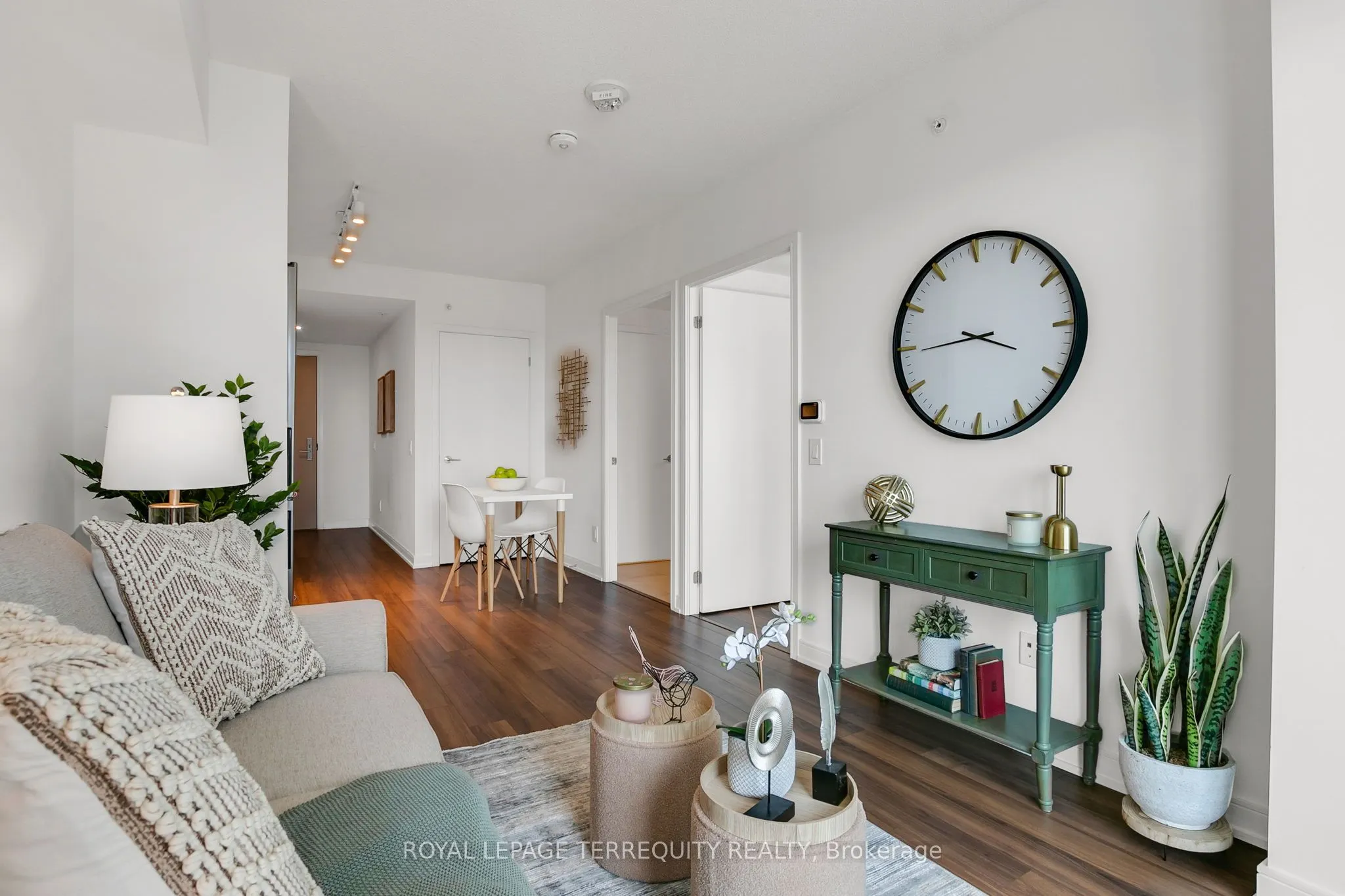 30 Samuel Wood Way, #1911