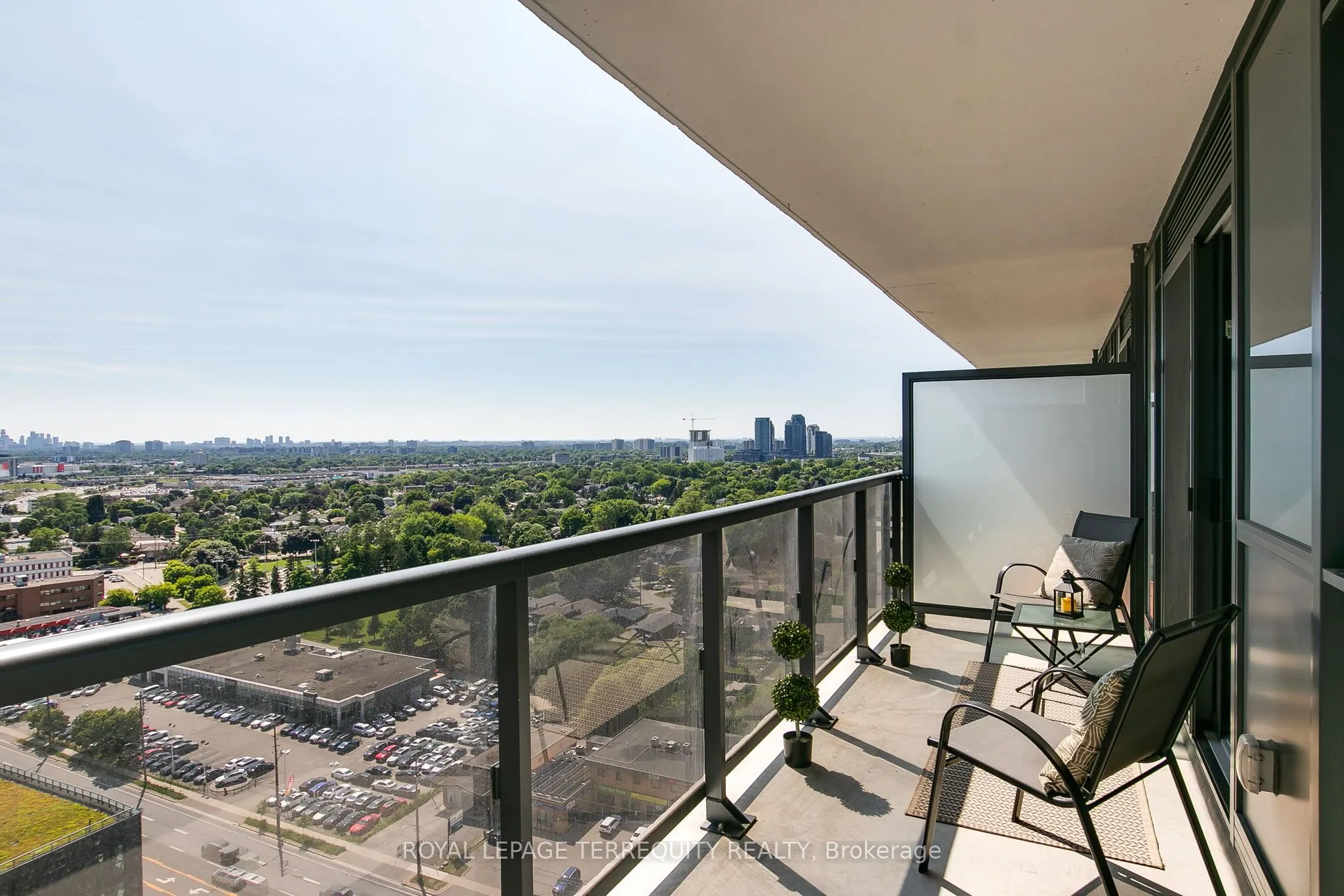 30 Samuel Wood Way, #1911