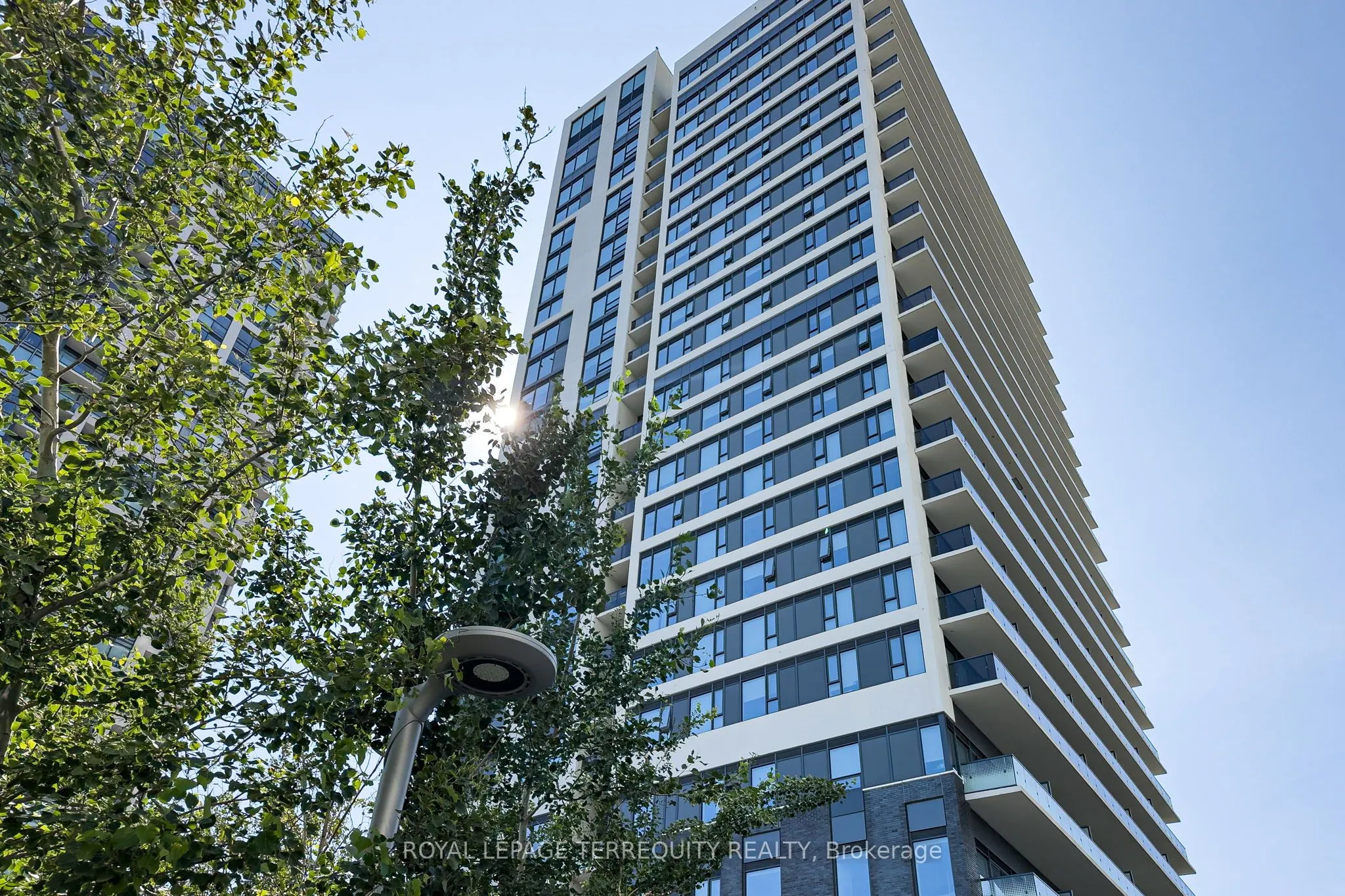30 Samuel Wood Way, #1911