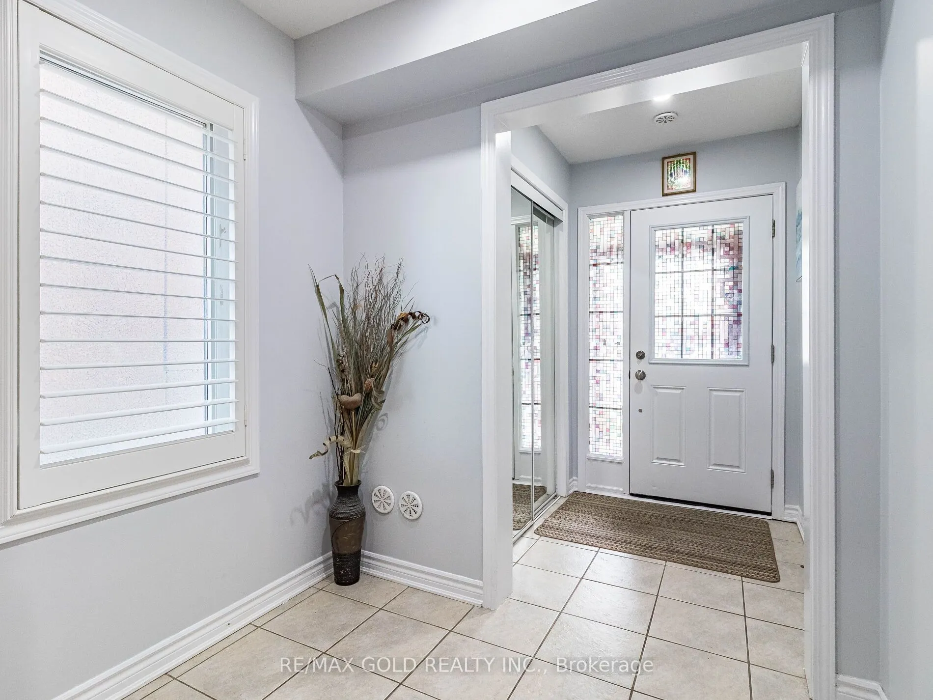 98 Bannister Crescent