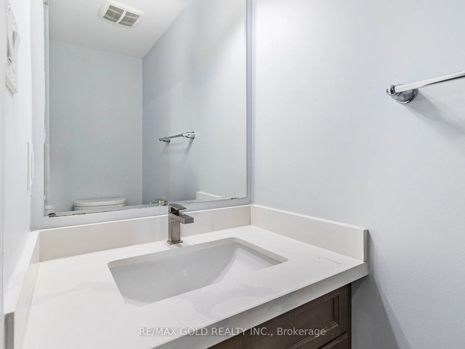 98 Bannister Crescent
