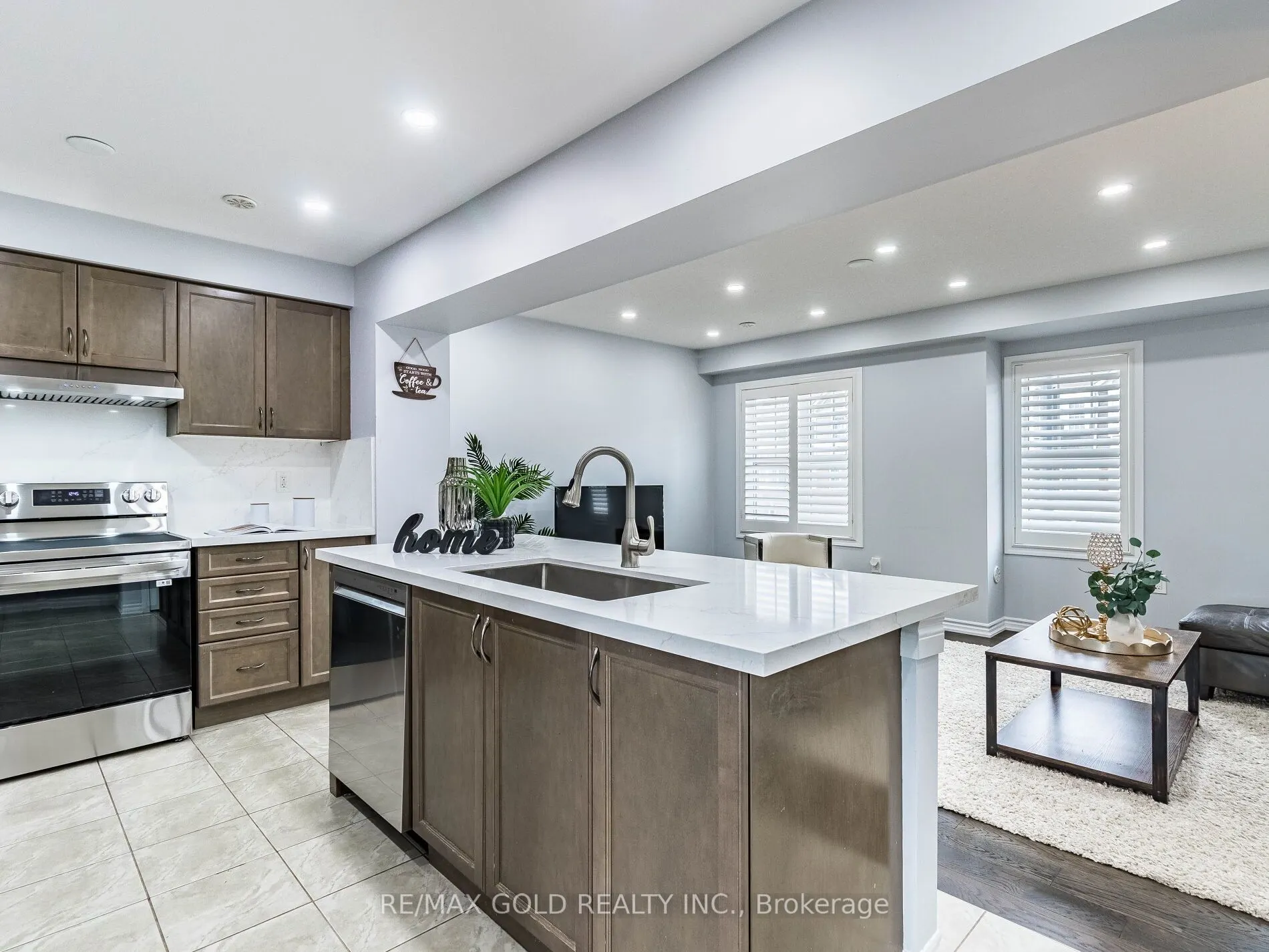 98 Bannister Crescent