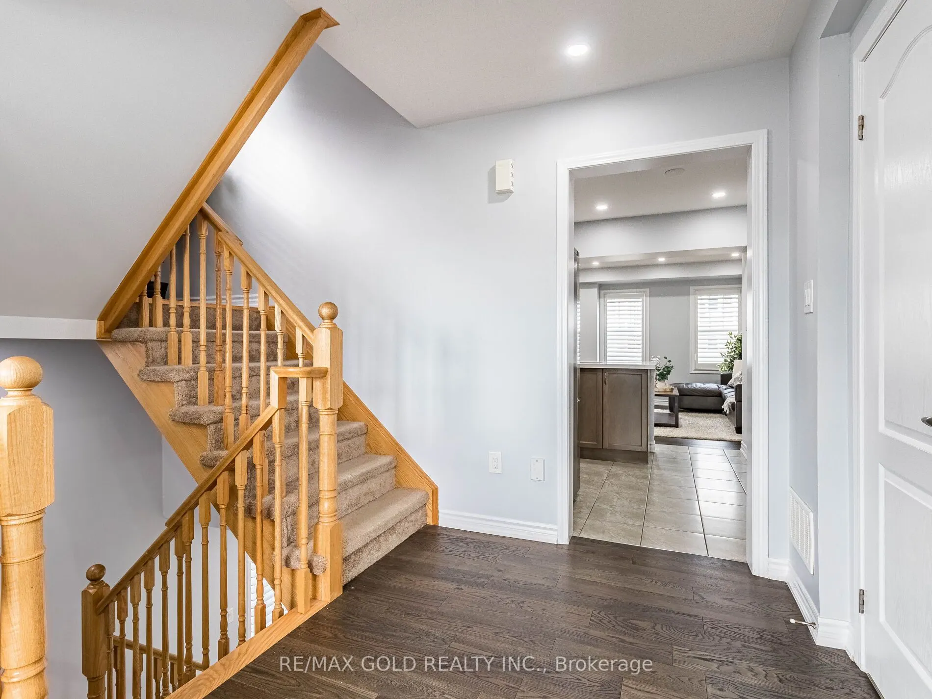 98 Bannister Crescent