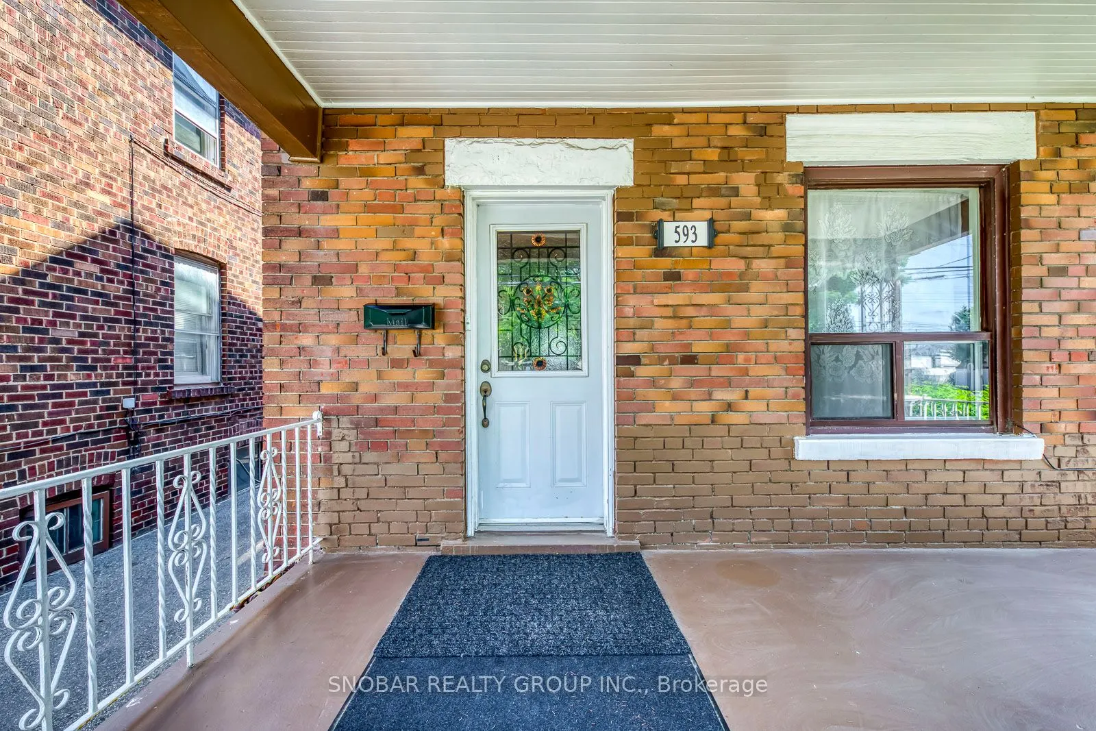 593 Royal York Road