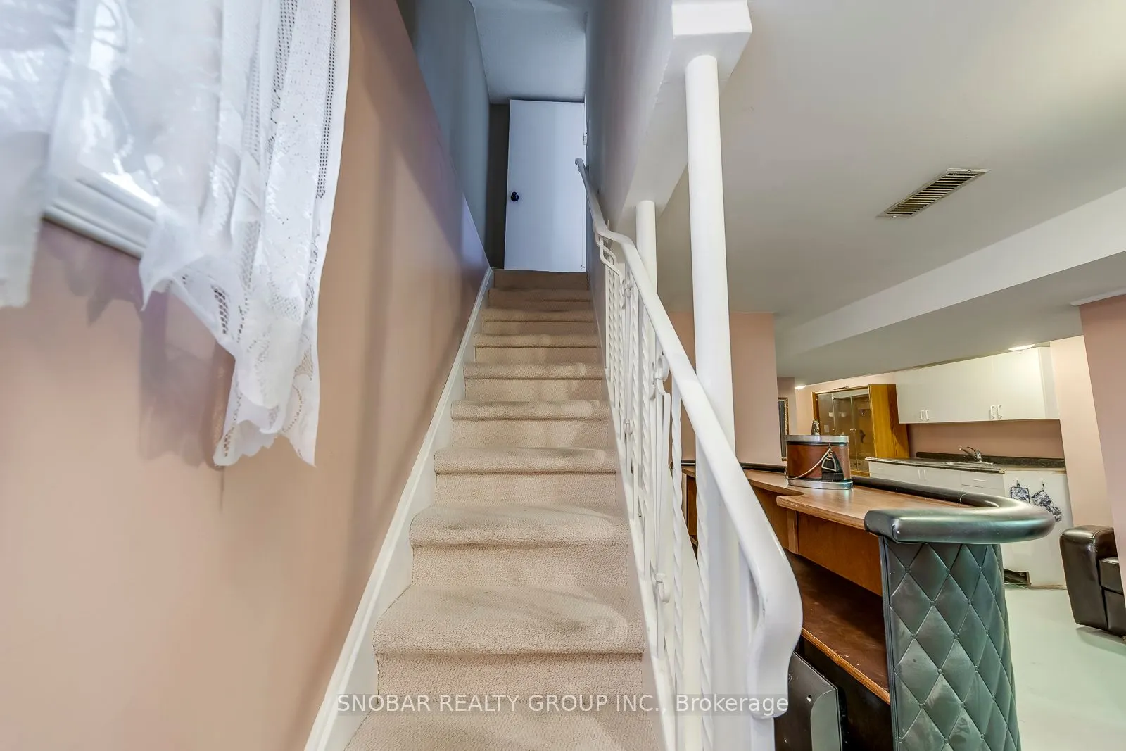 593 Royal York Road