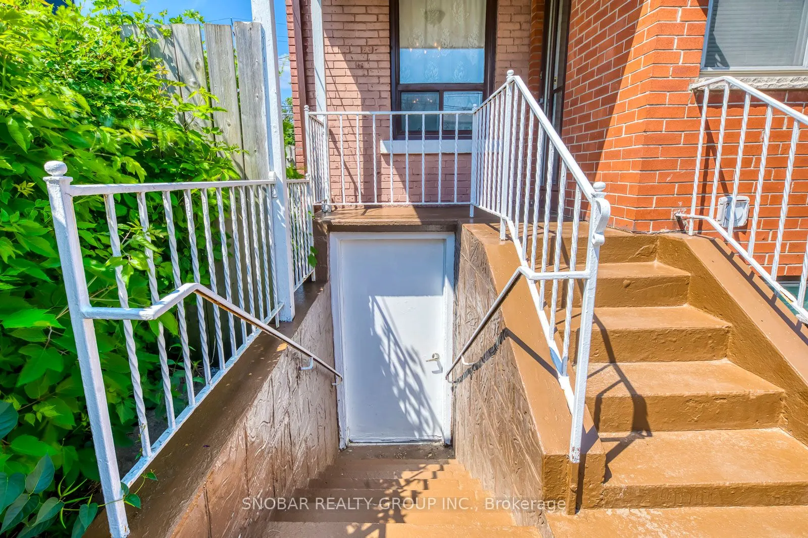 593 Royal York Road