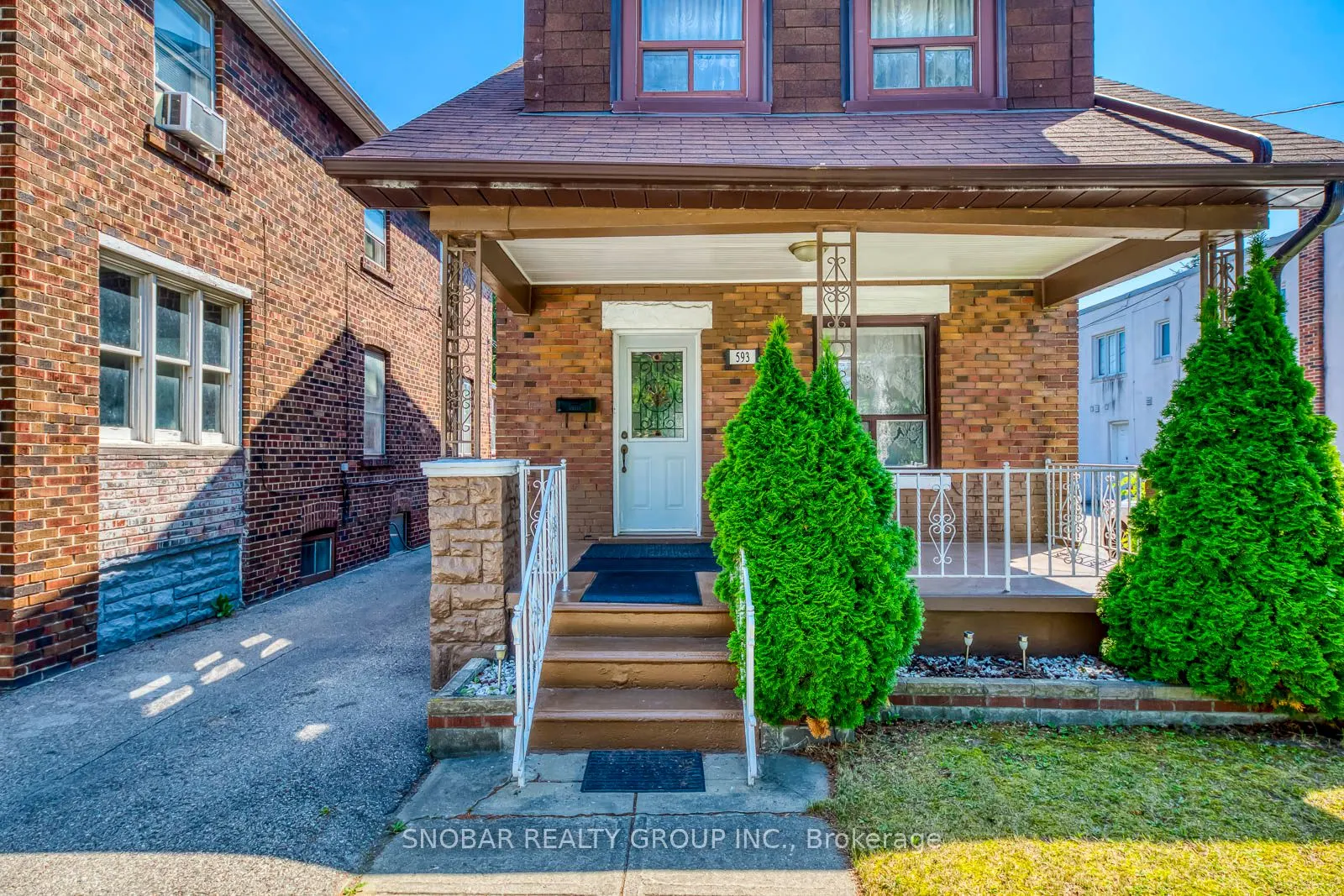 593 Royal York Road