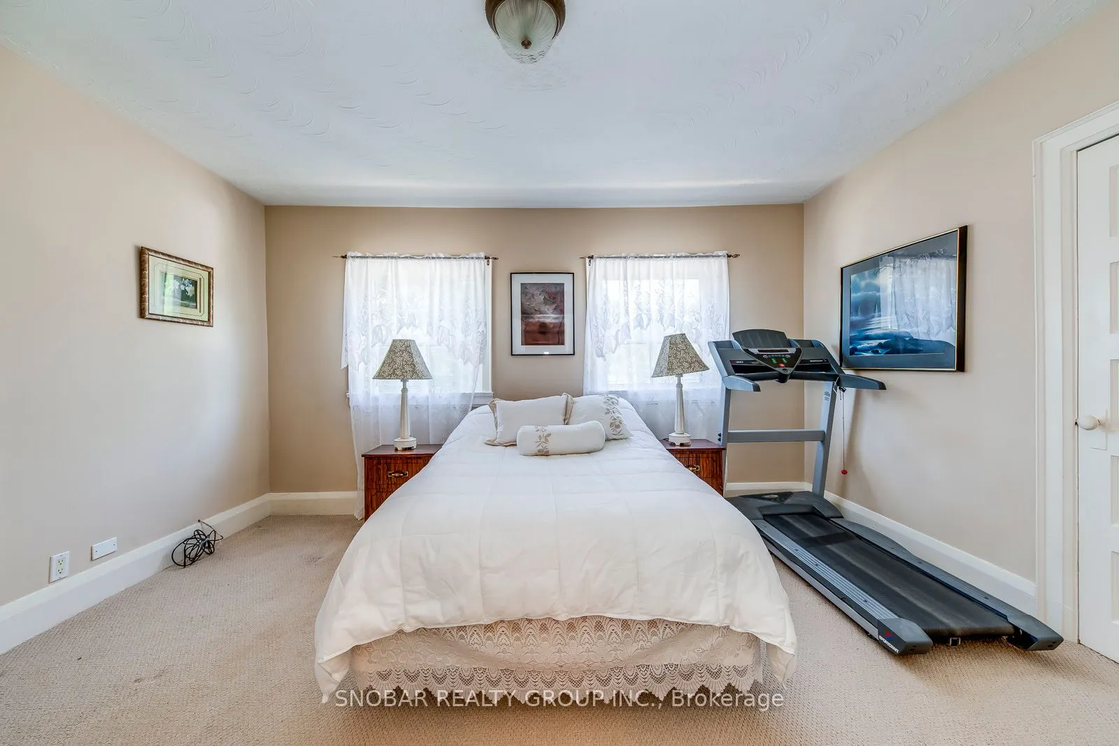 593 Royal York Road