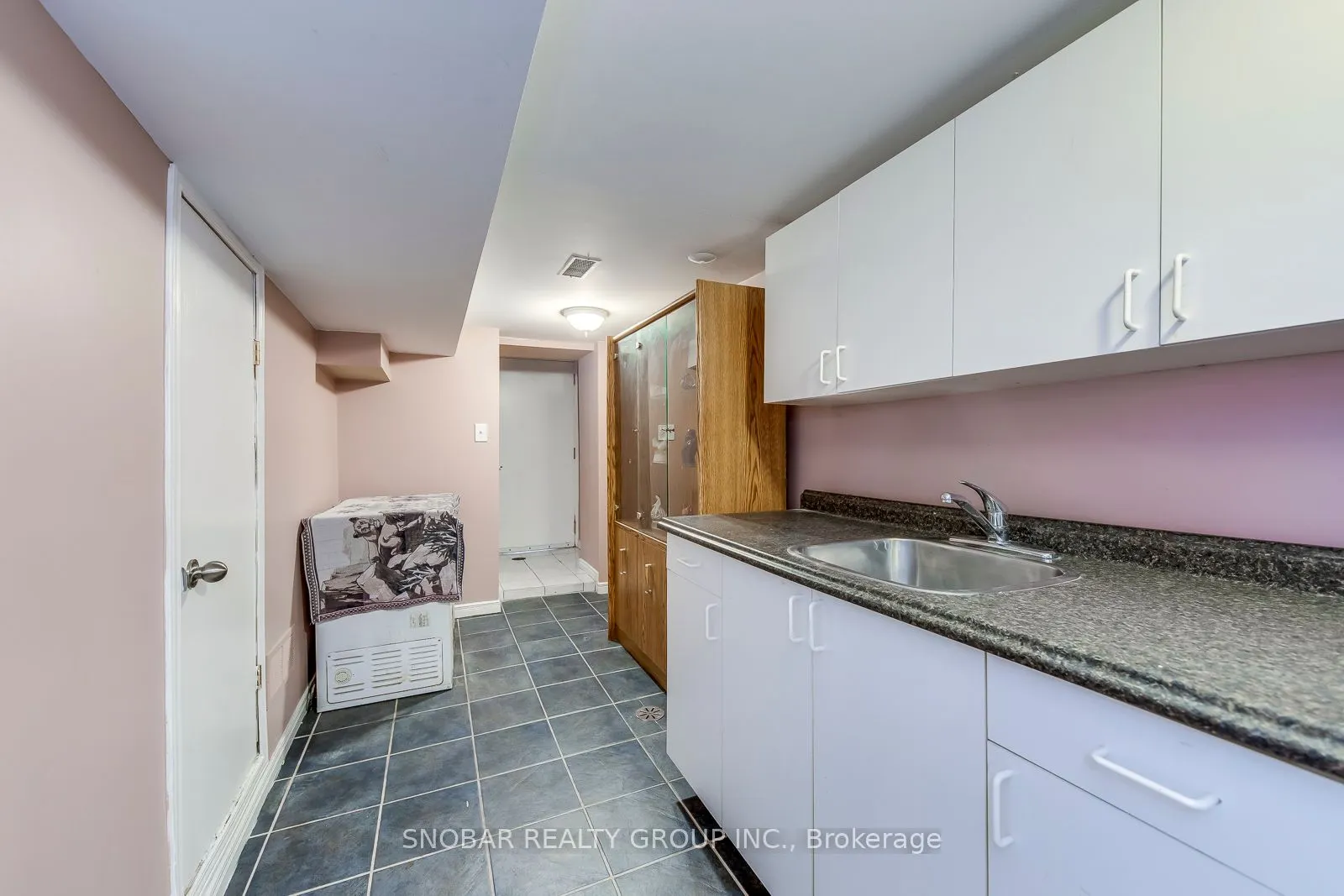 593 Royal York Road