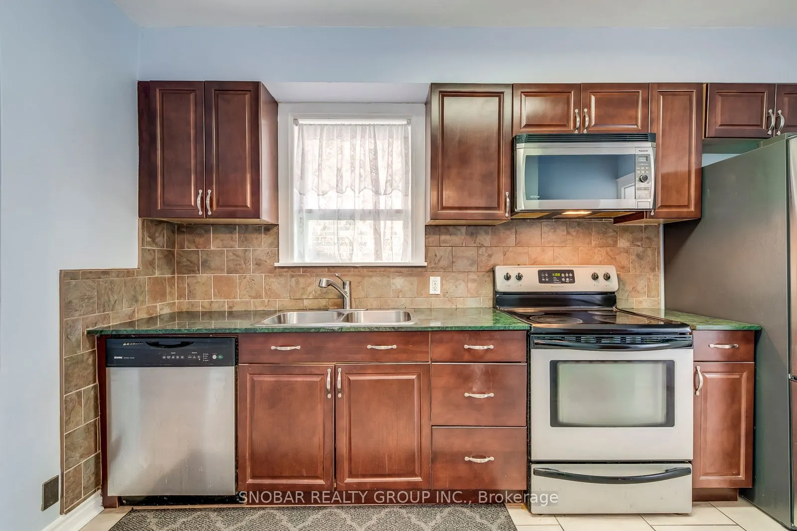 593 Royal York Road
