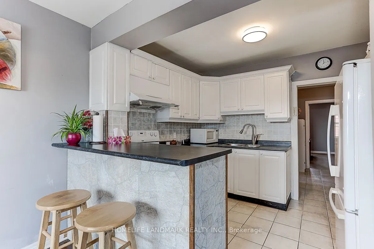1281 Davenport Road