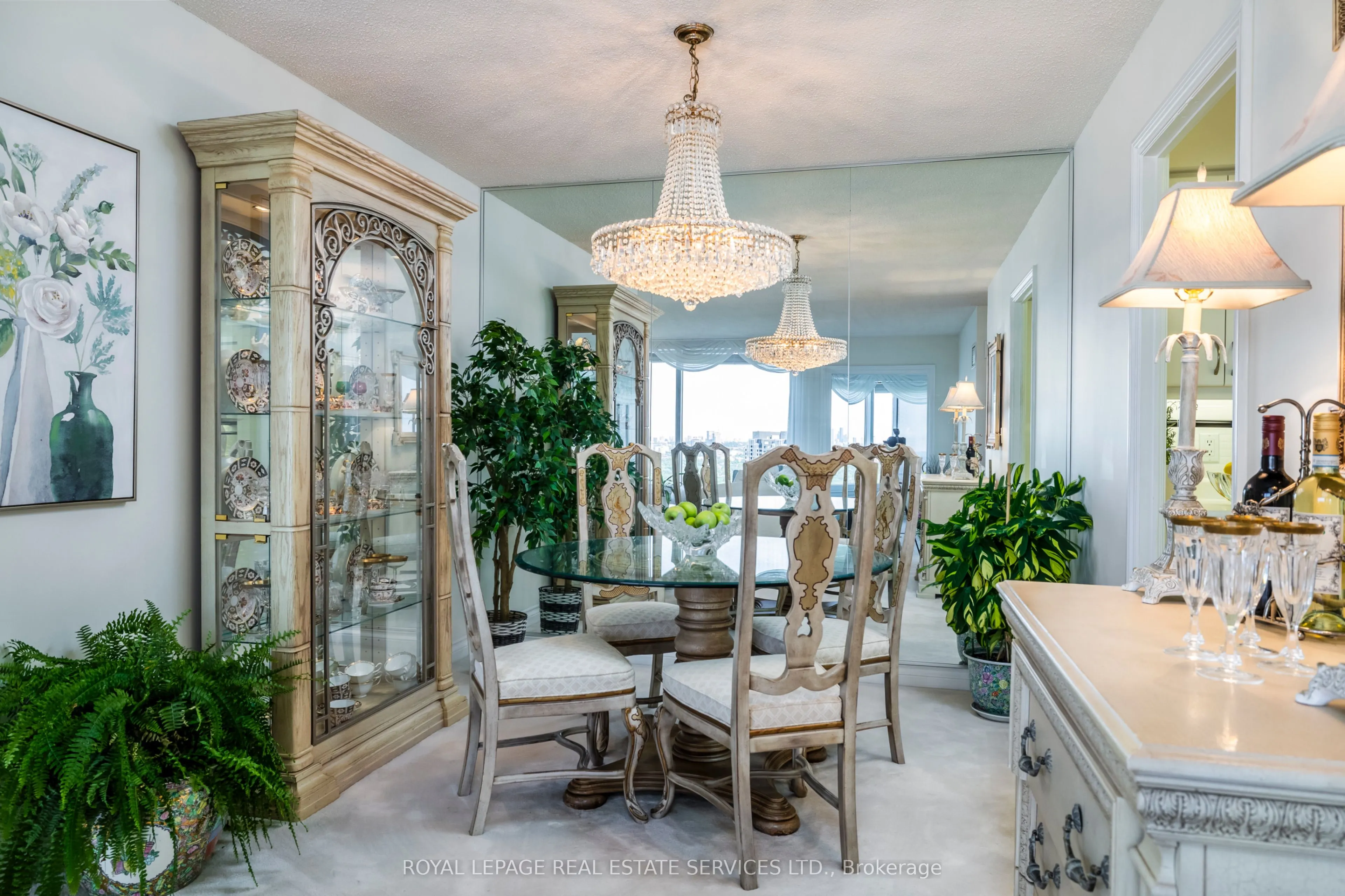 1 Palace Pier Court, #4302