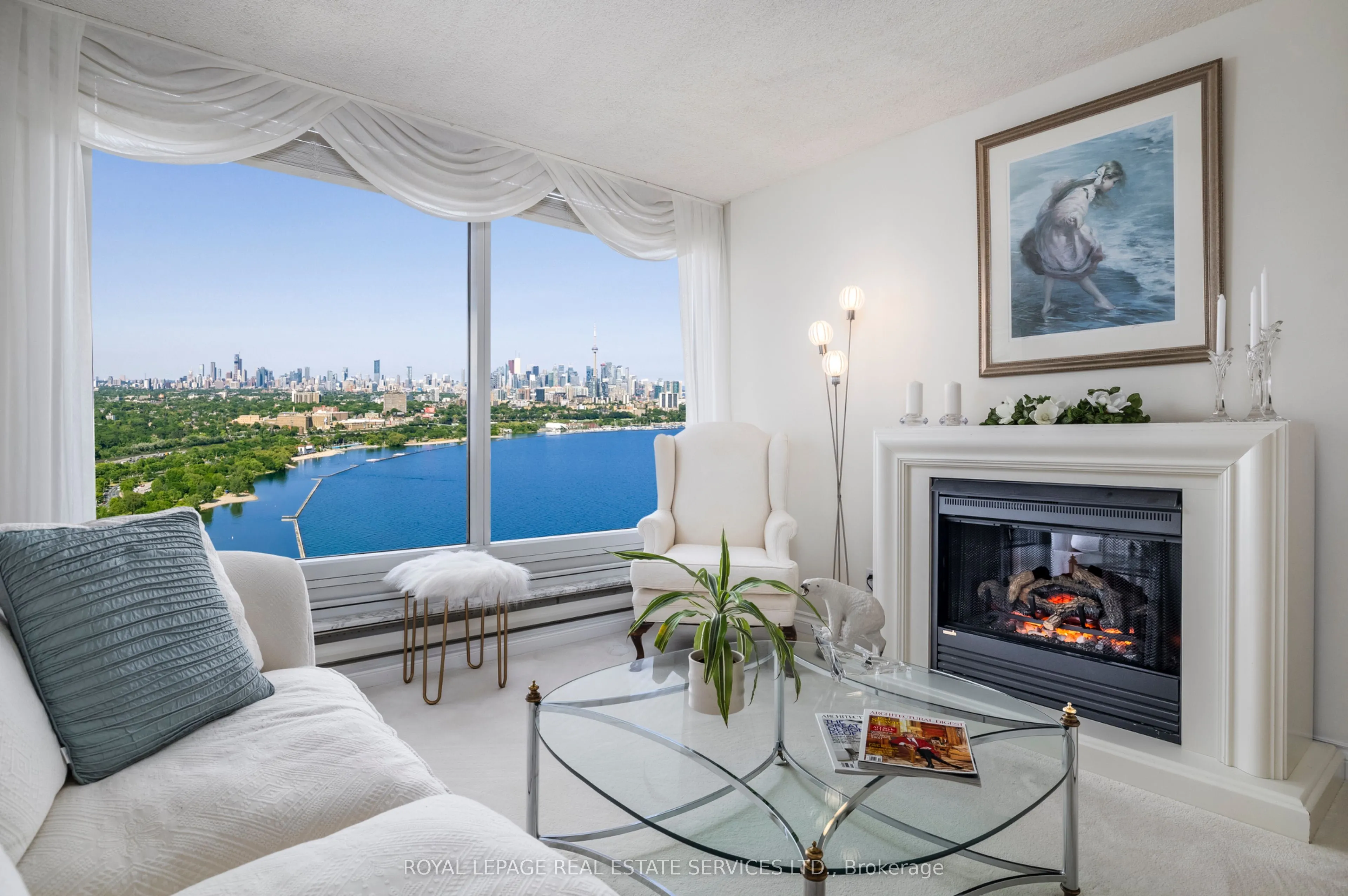 1 Palace Pier Court, #4302