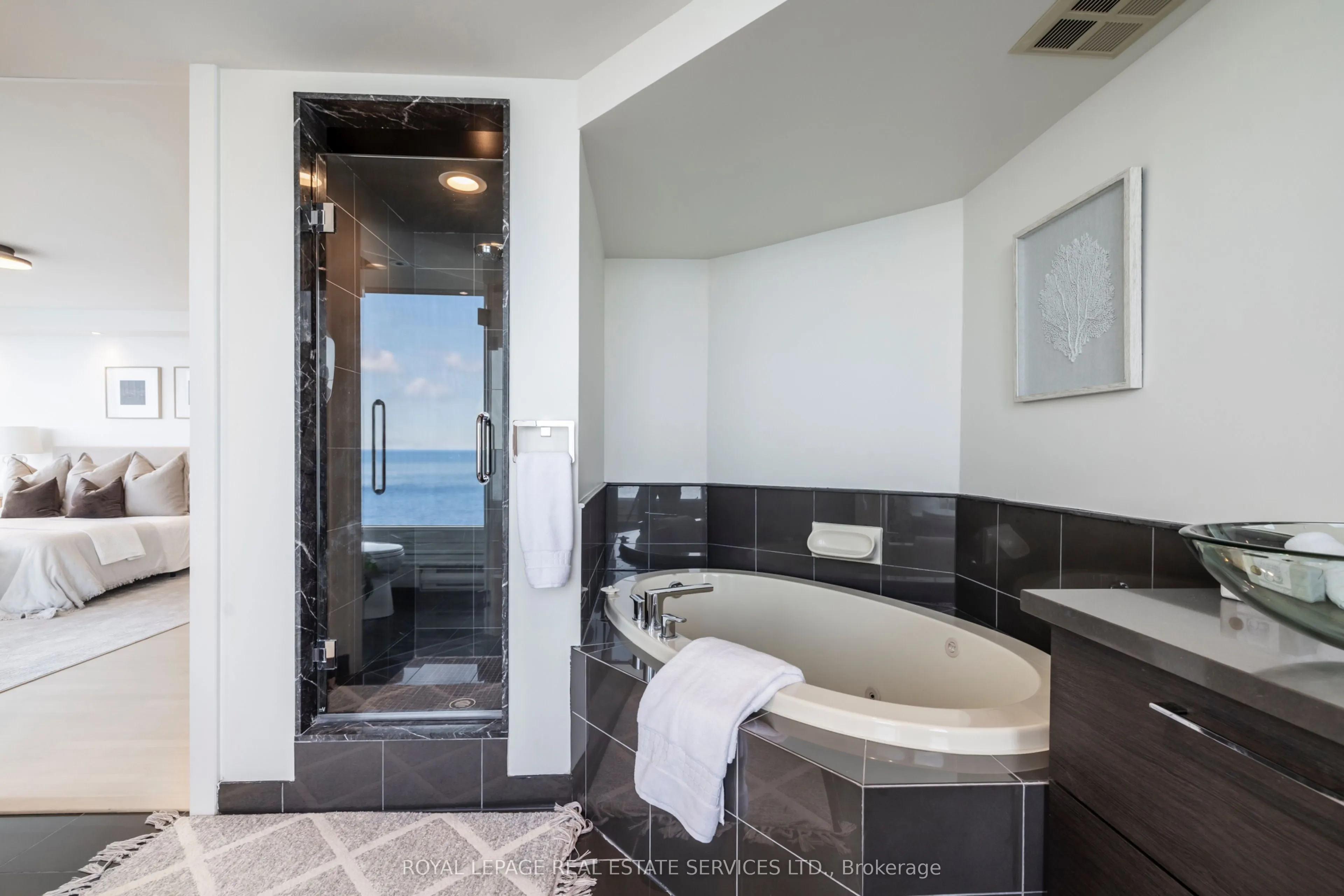 1 Palace Pier Court, #1203