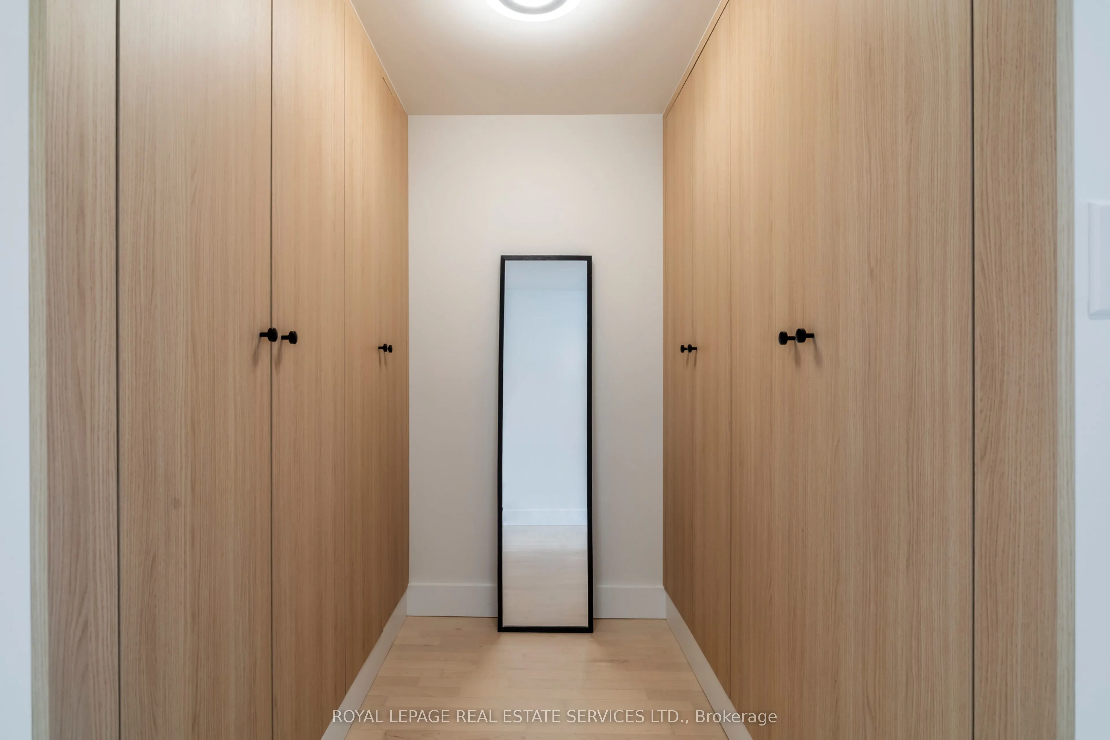 1 Palace Pier Court, #1203