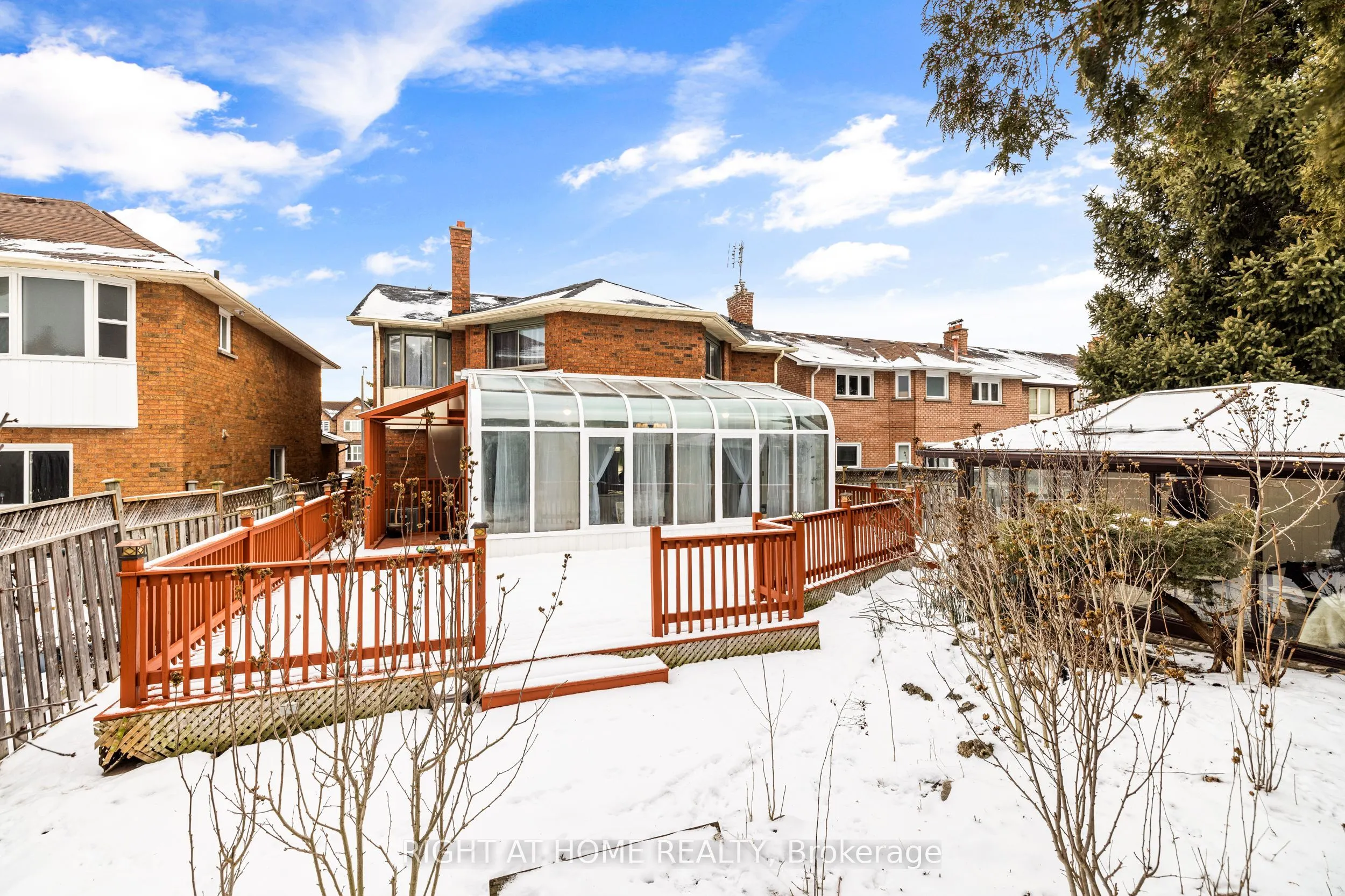 4469 Idlewilde Crescent