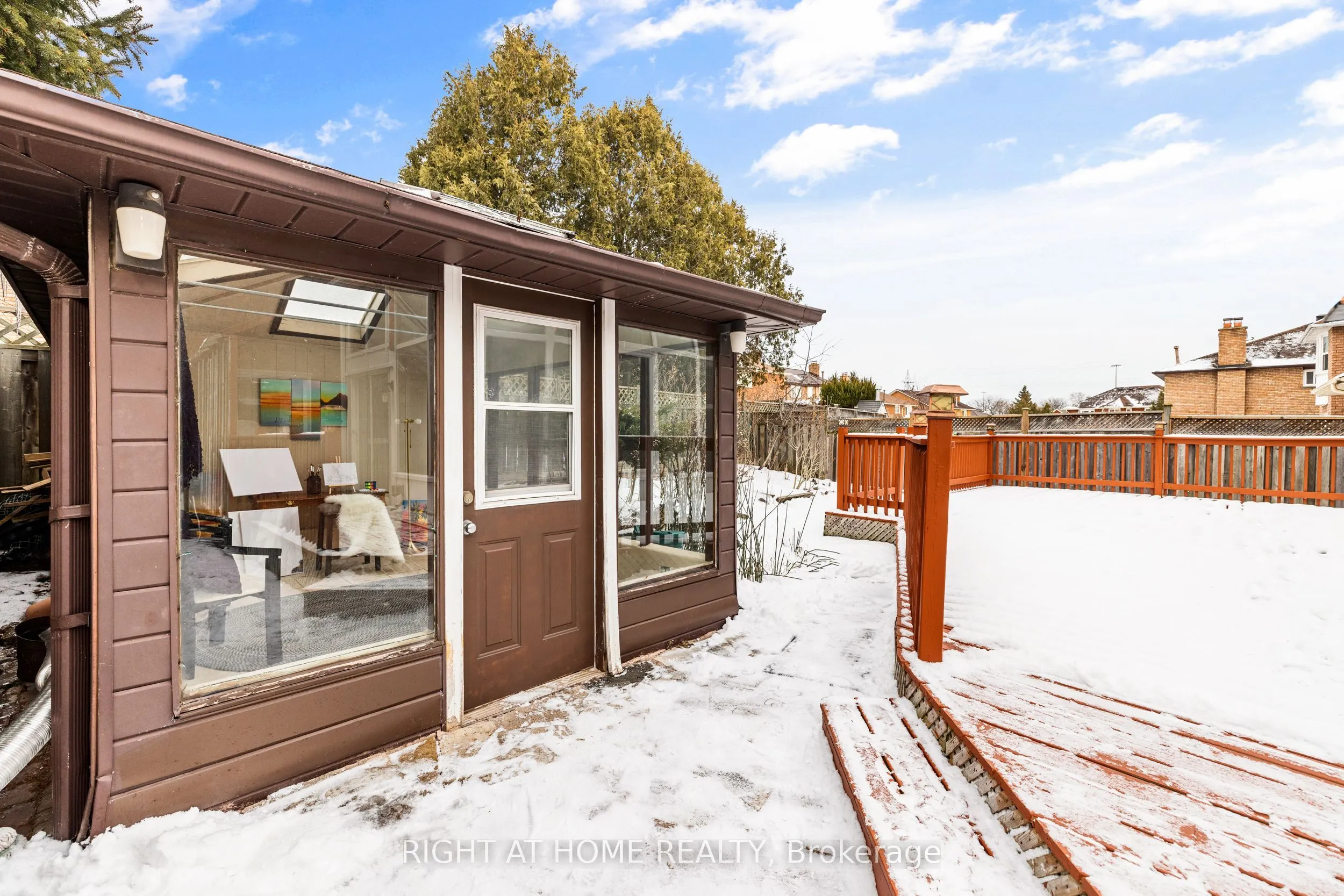 4469 Idlewilde Crescent