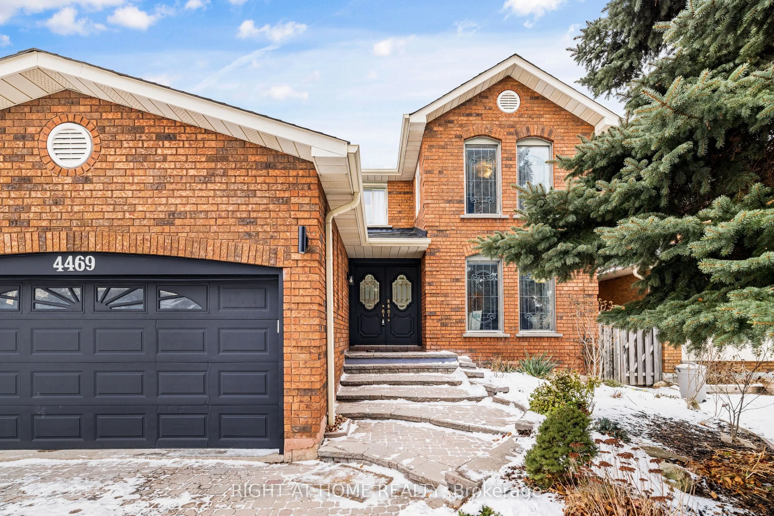 4469 Idlewilde Crescent