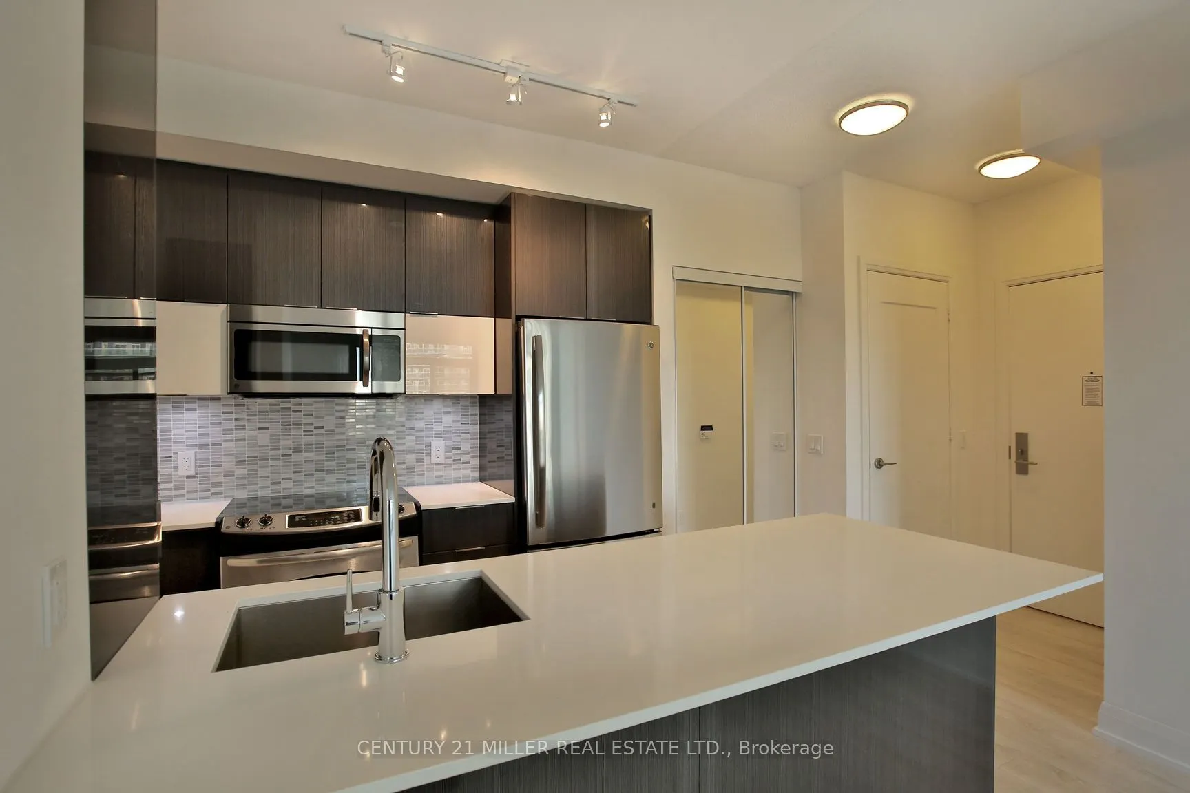 56 Annie Craig Drive S, #2009