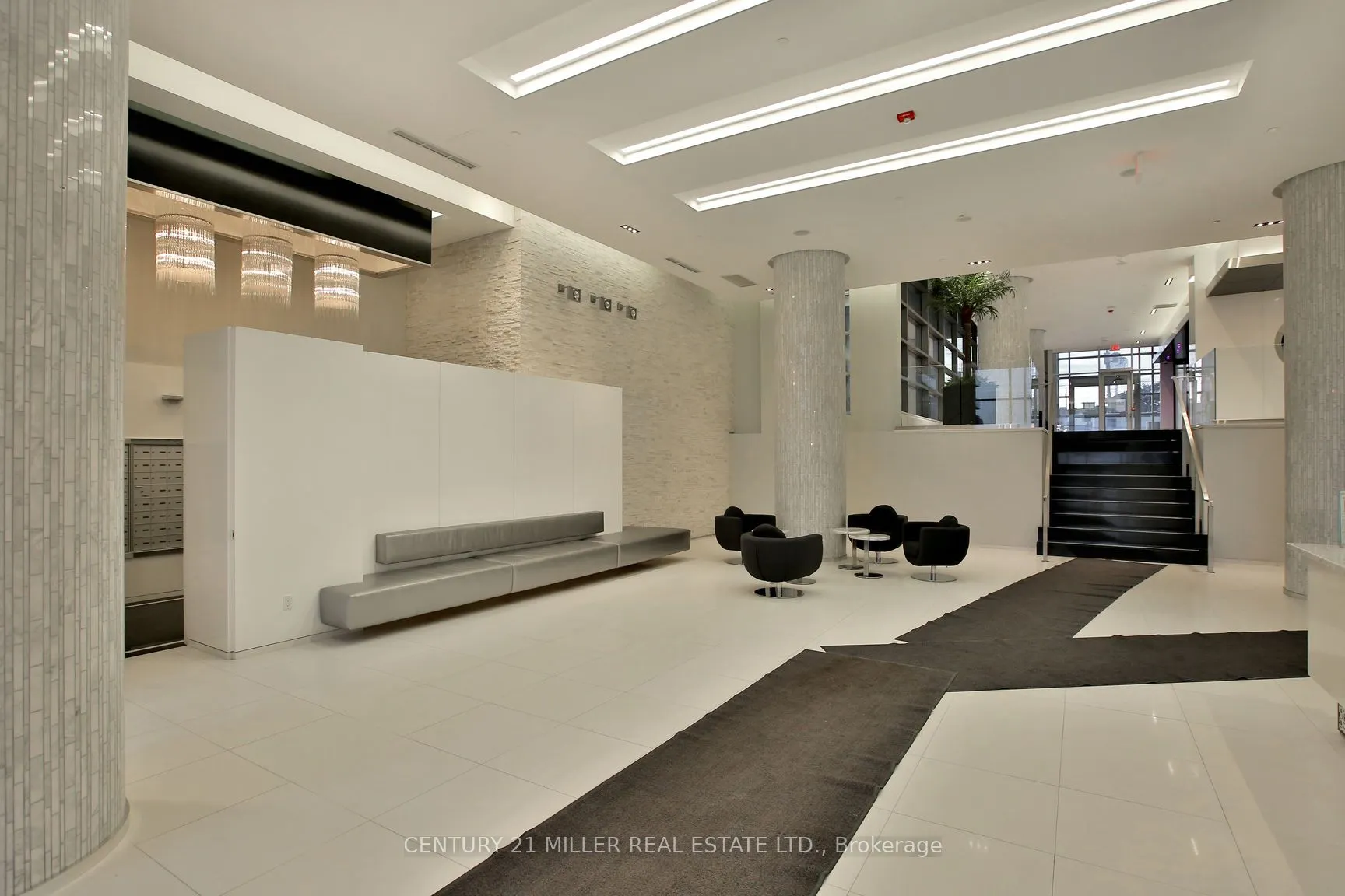 56 Annie Craig Drive S, #2009