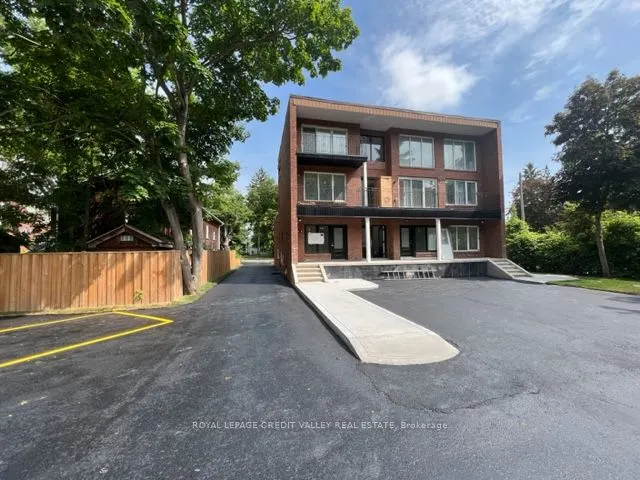 504 Guelph Street