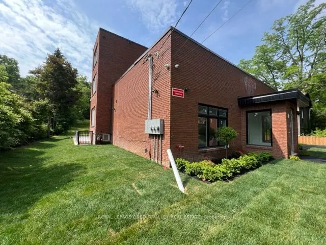 504 Guelph Street