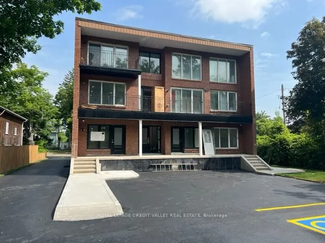 504 Guelph Street