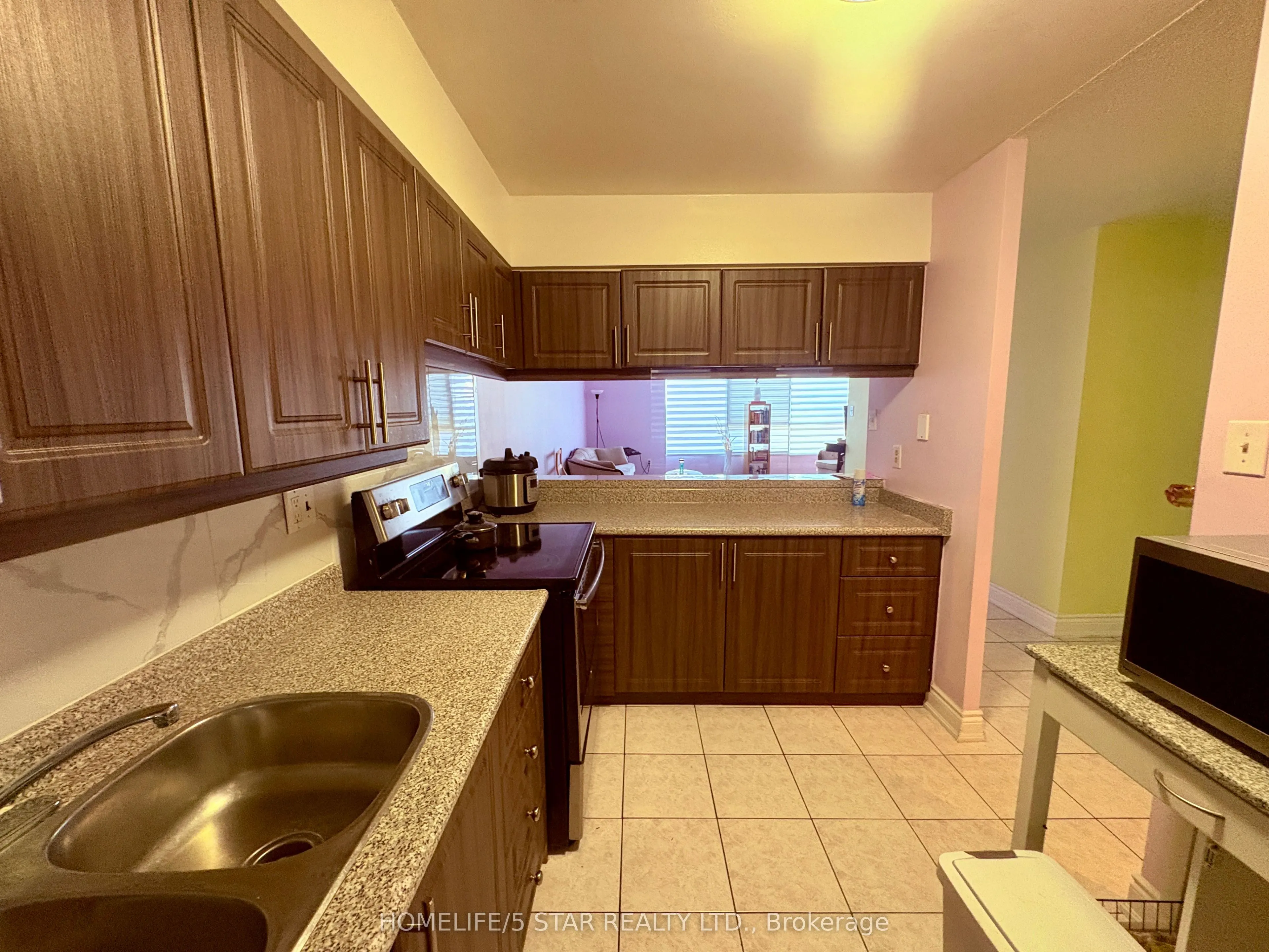 10 Martha Eaton Way, #212
