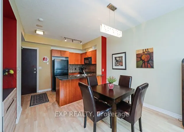 1359 Rathburn Road E, #904