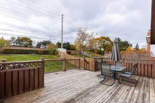2947 Saint Malo Circle