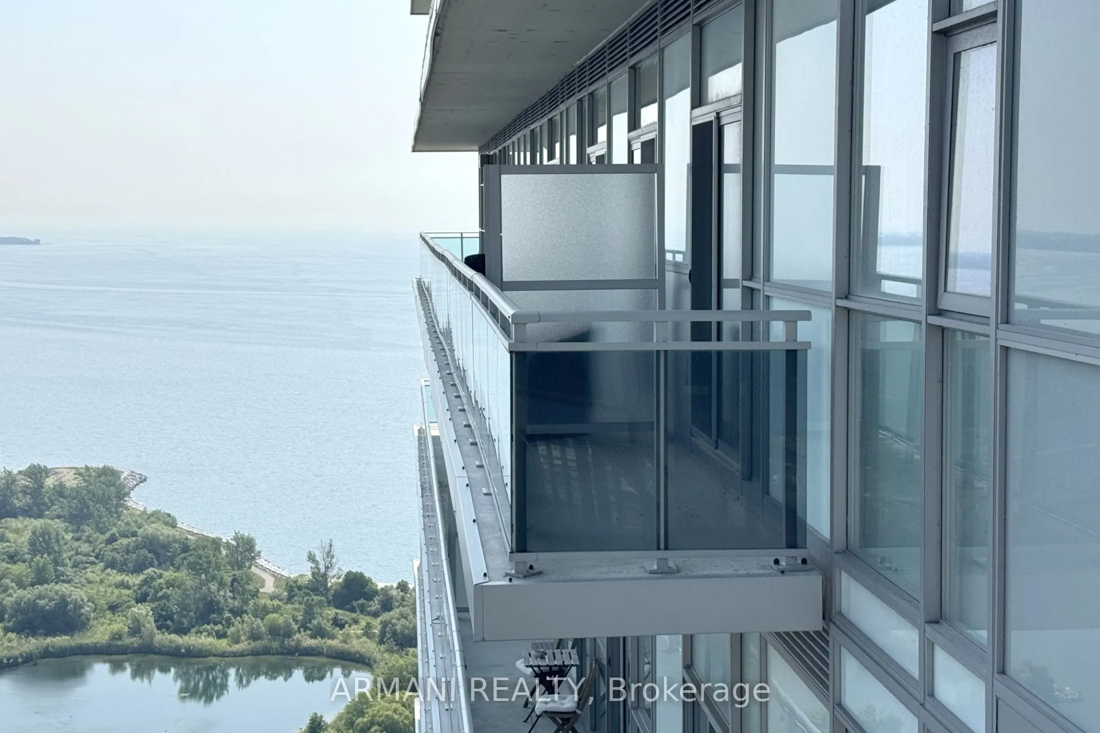 33 Shore Breeze Drive W, #3902