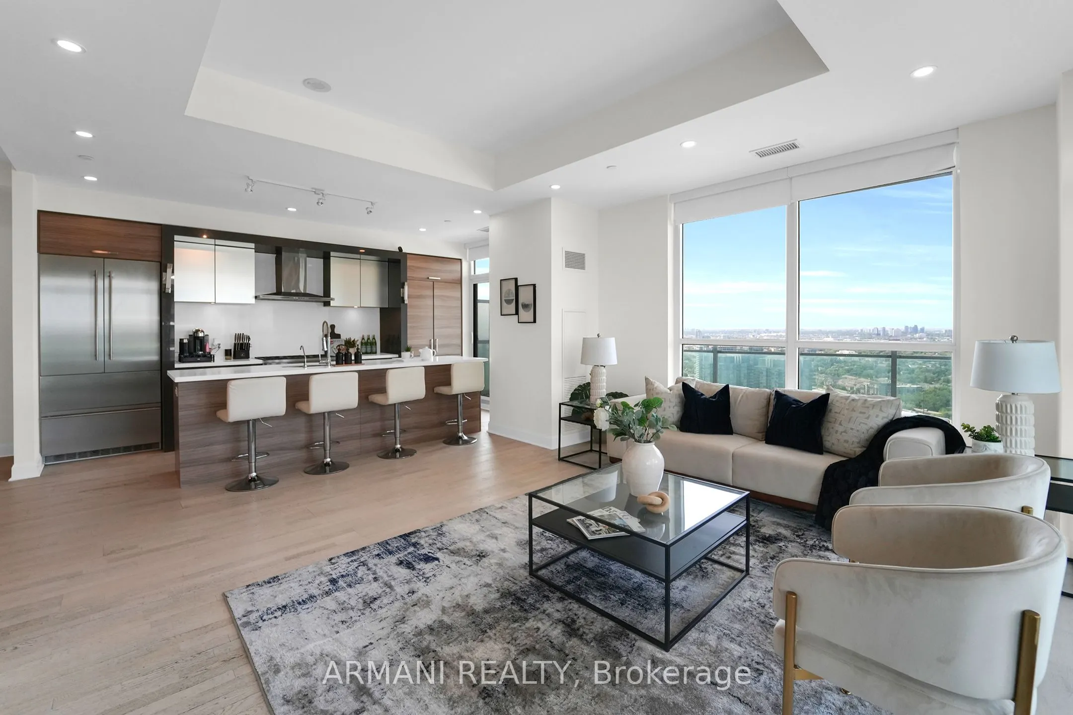 33 Shore Breeze Drive W, #3902