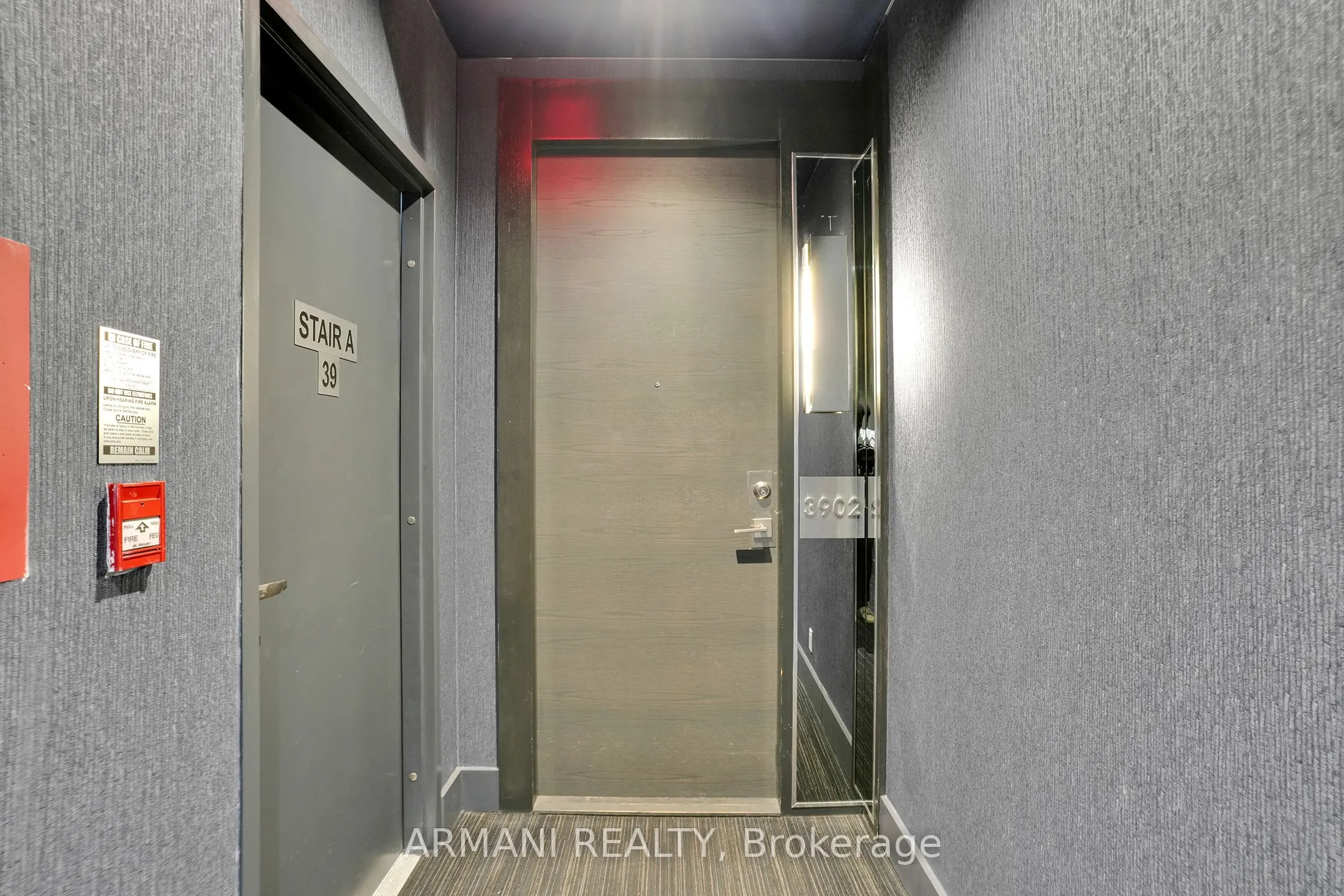 33 Shore Breeze Drive W, #3902