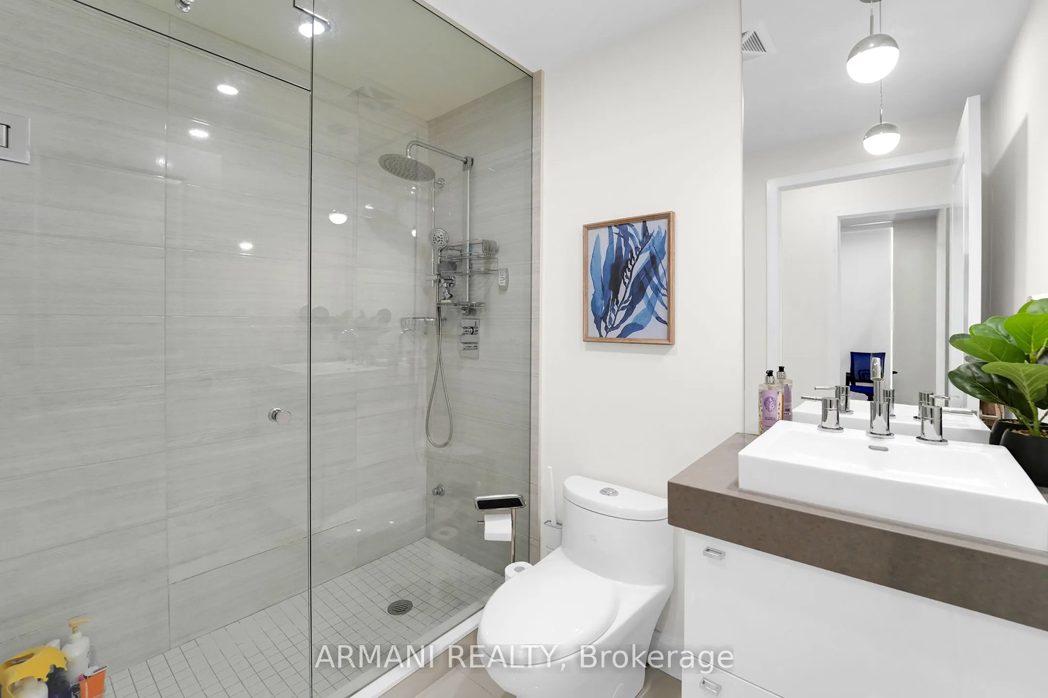 33 Shore Breeze Drive W, #3902