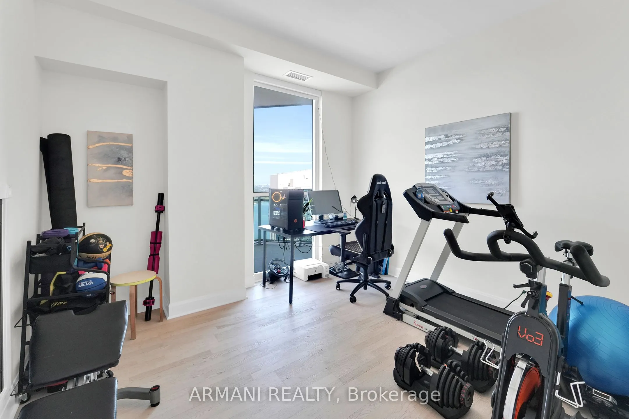 33 Shore Breeze Drive W, #3902