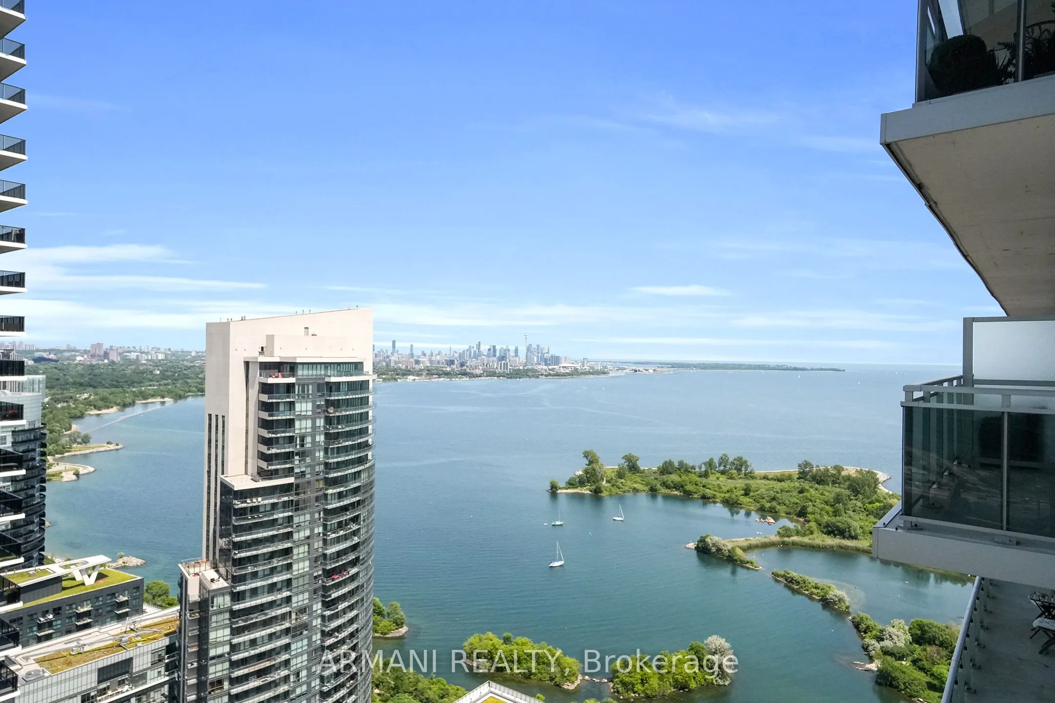 33 Shore Breeze Drive W, #3902