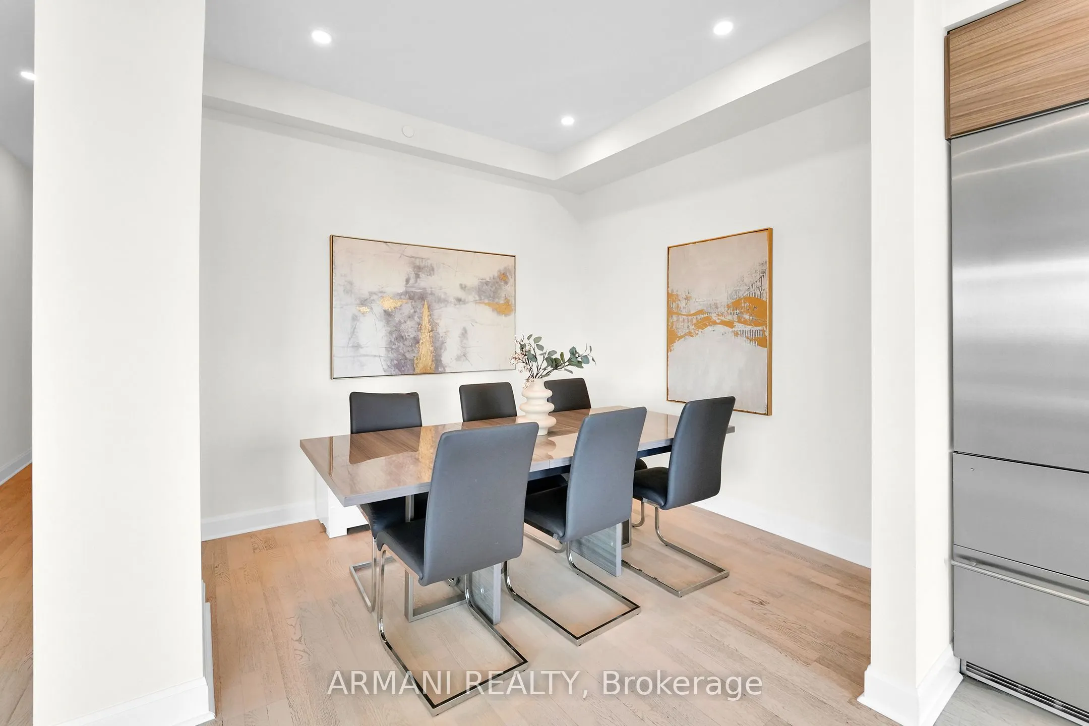 33 Shore Breeze Drive W, #3902