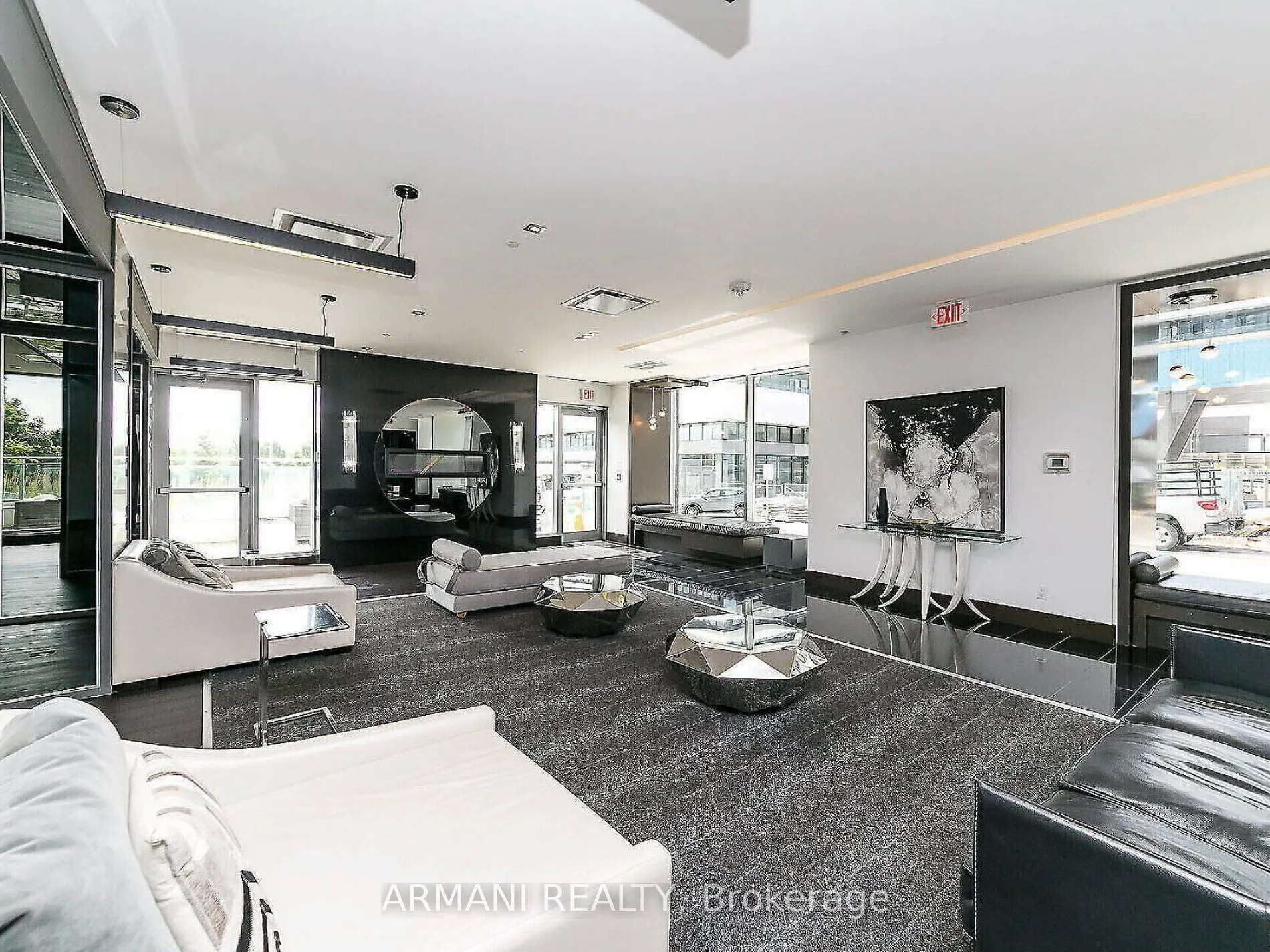 33 Shore Breeze Drive W, #3902