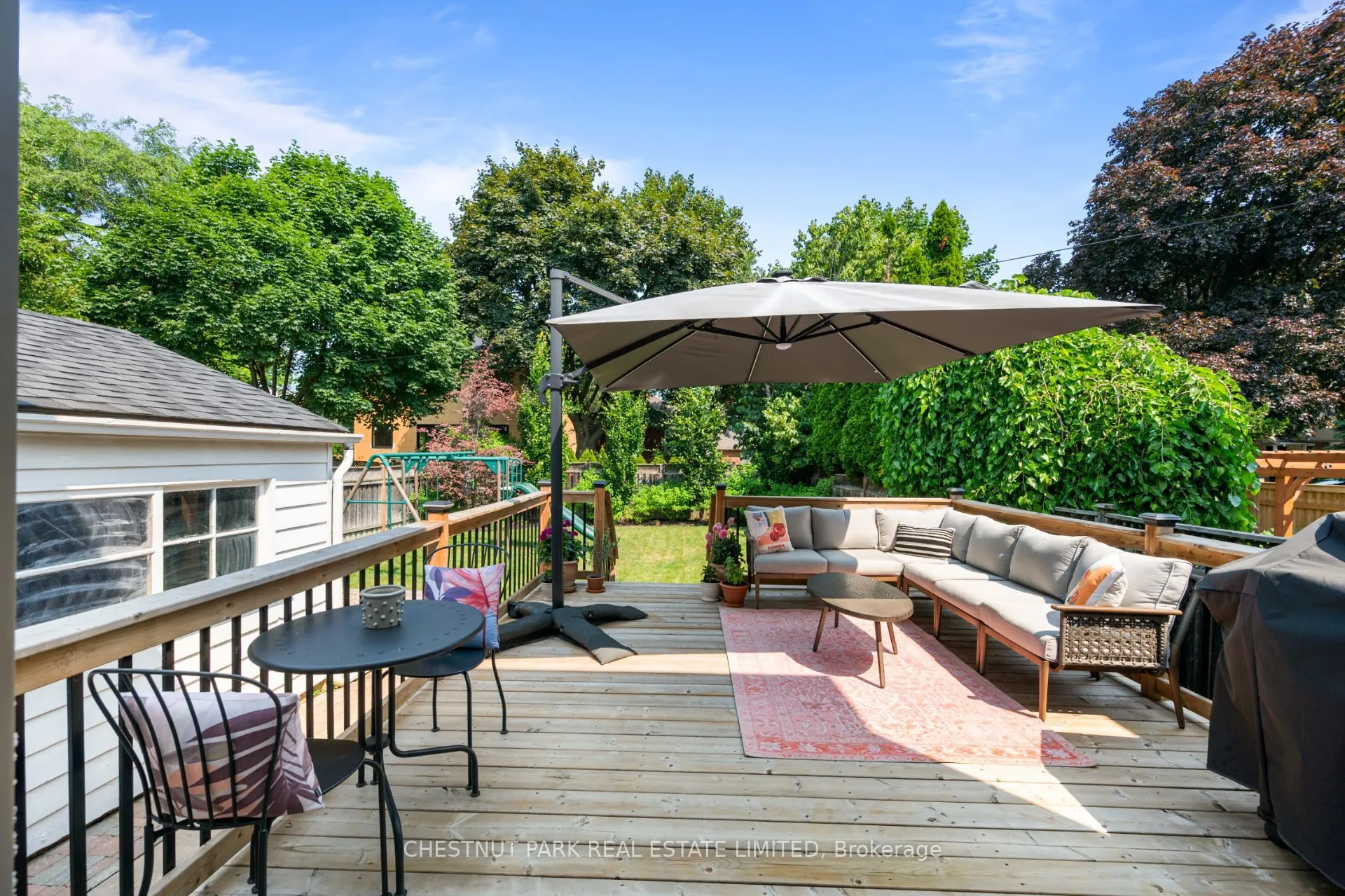 6 Springbrook Gardens