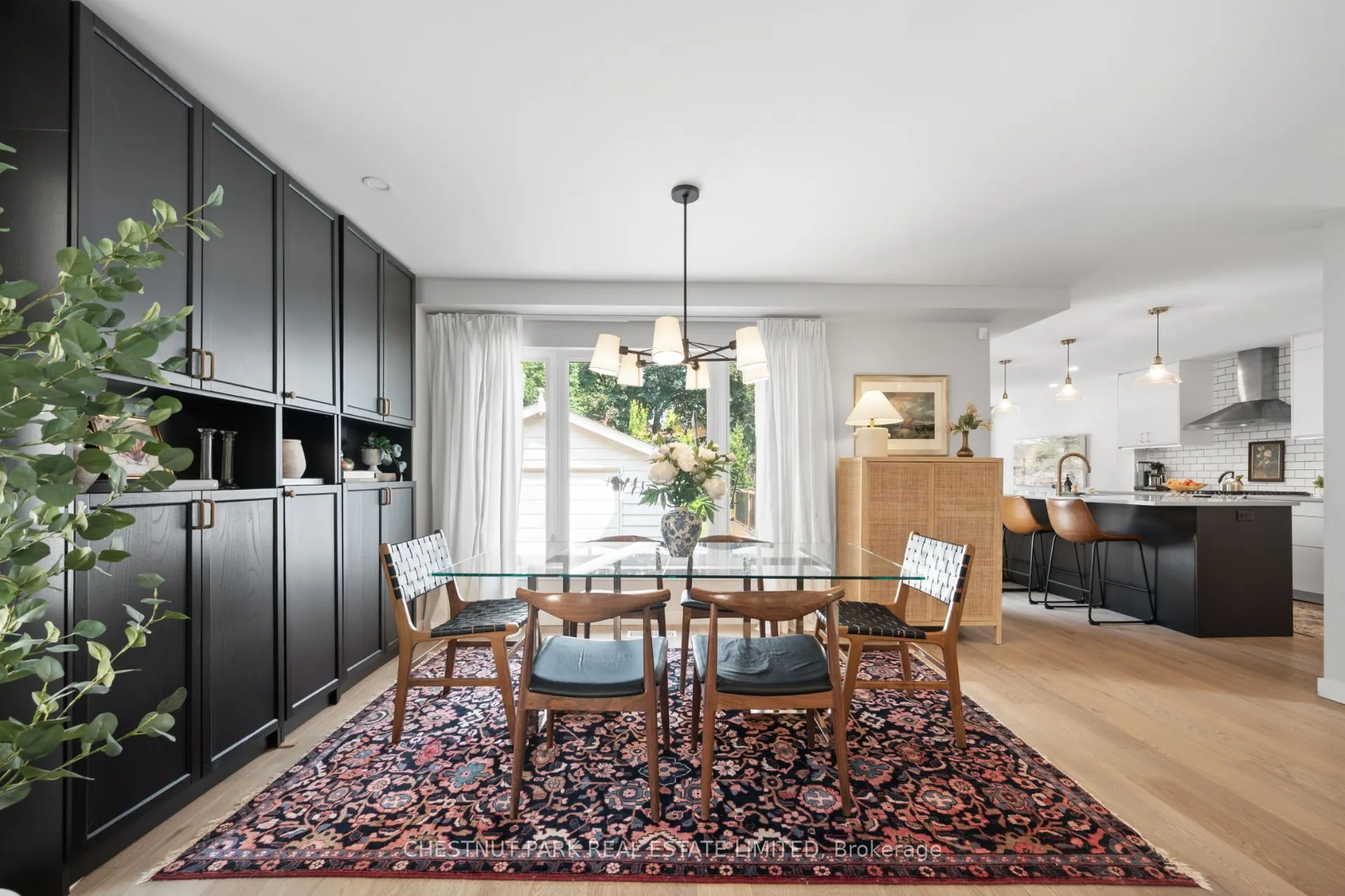 6 Springbrook Gardens