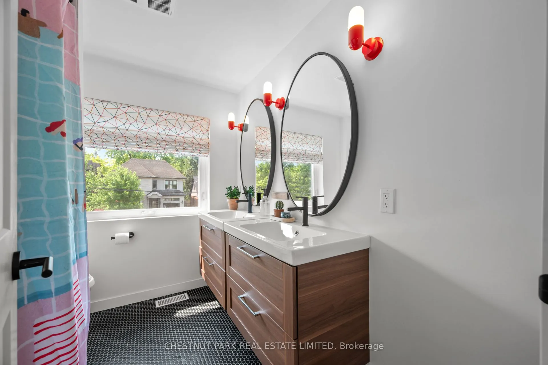 6 Springbrook Gardens