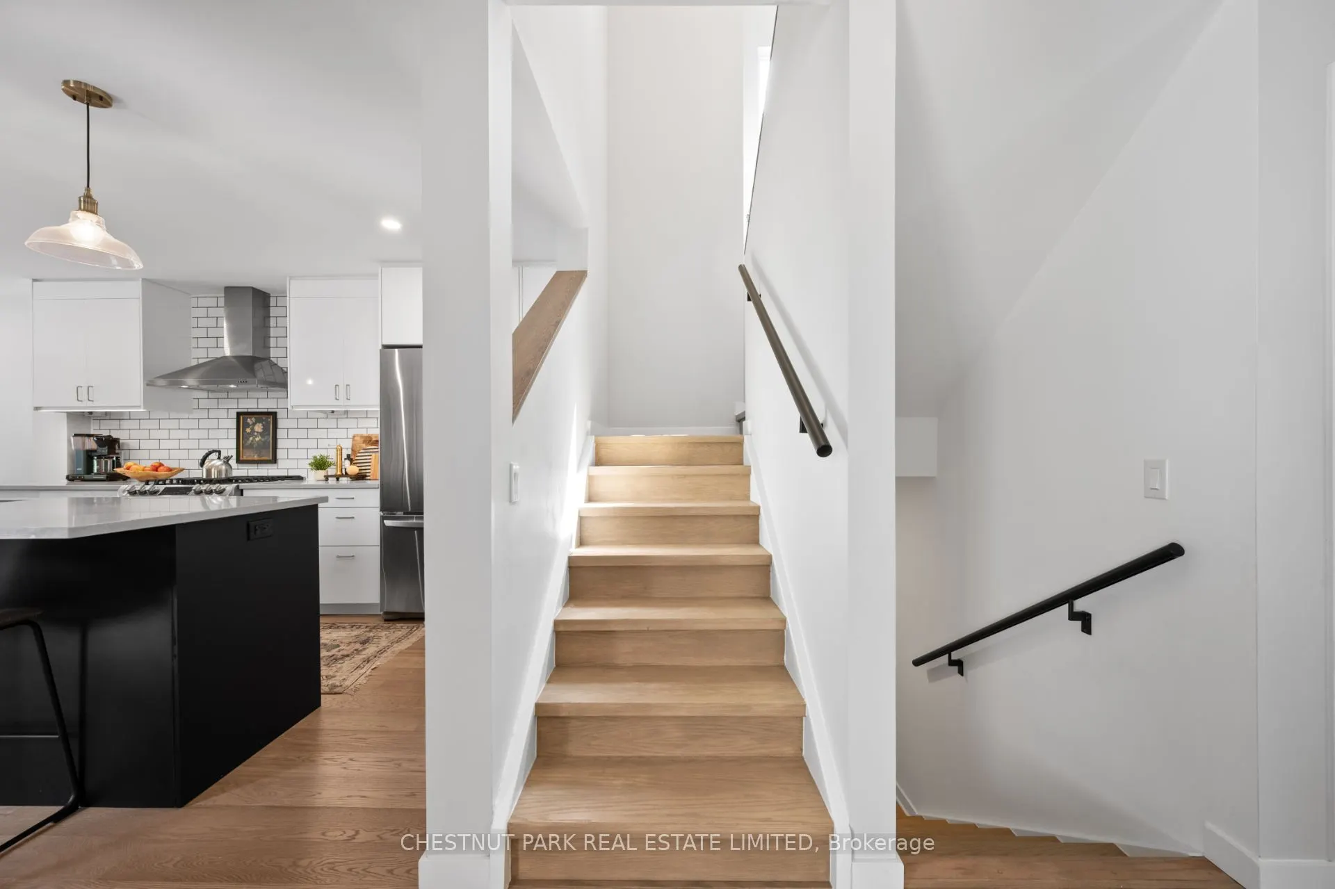 6 Springbrook Gardens