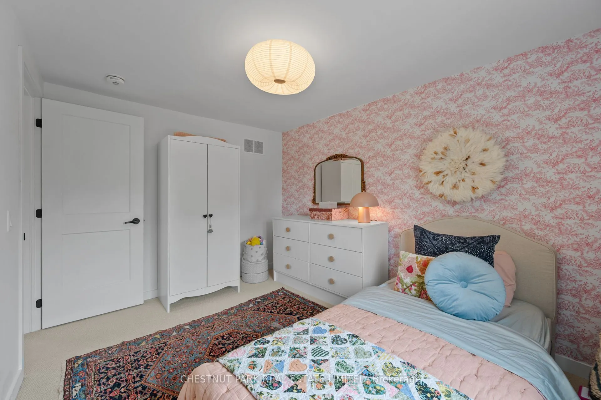 6 Springbrook Gardens