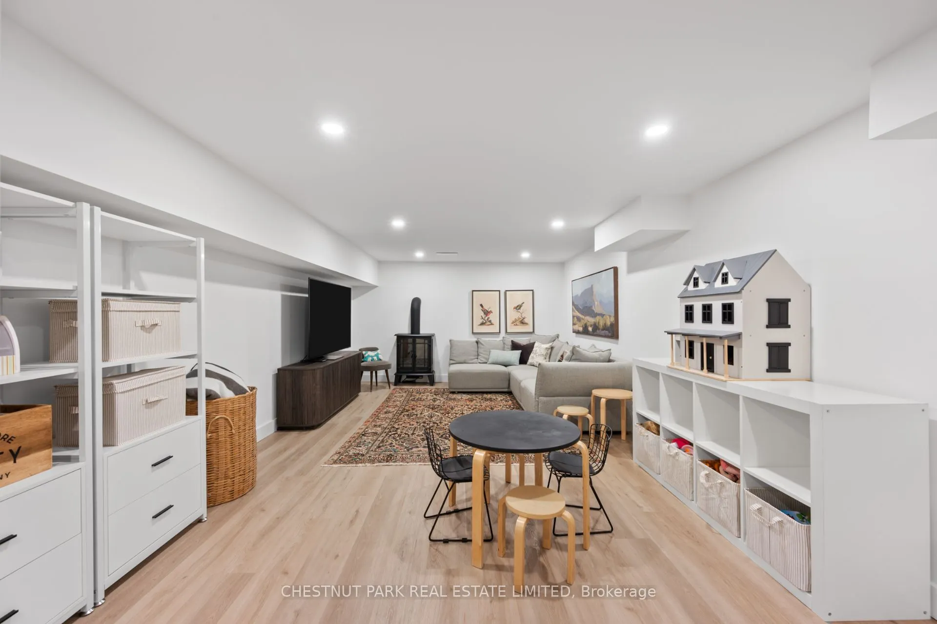6 Springbrook Gardens