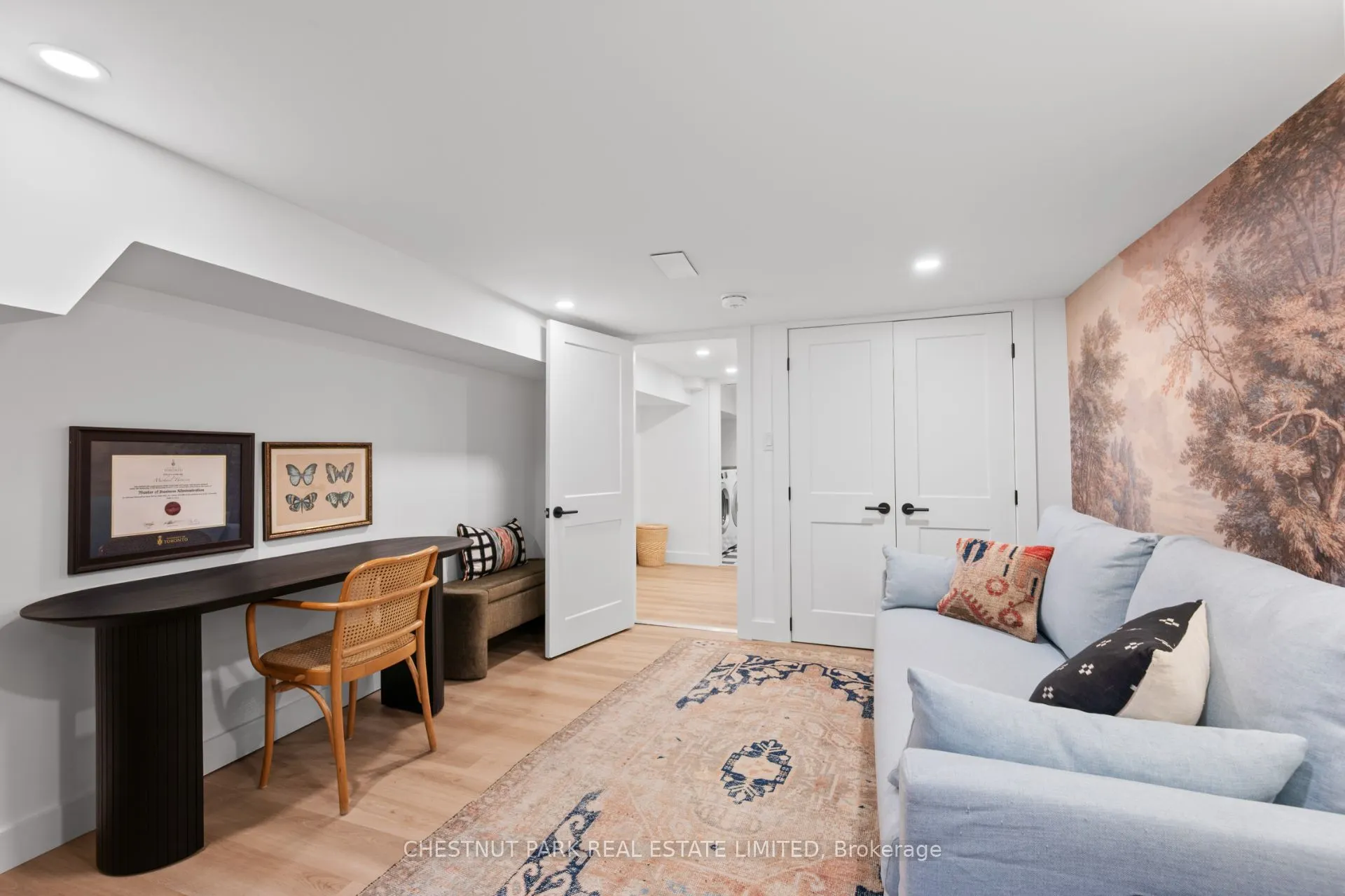 6 Springbrook Gardens
